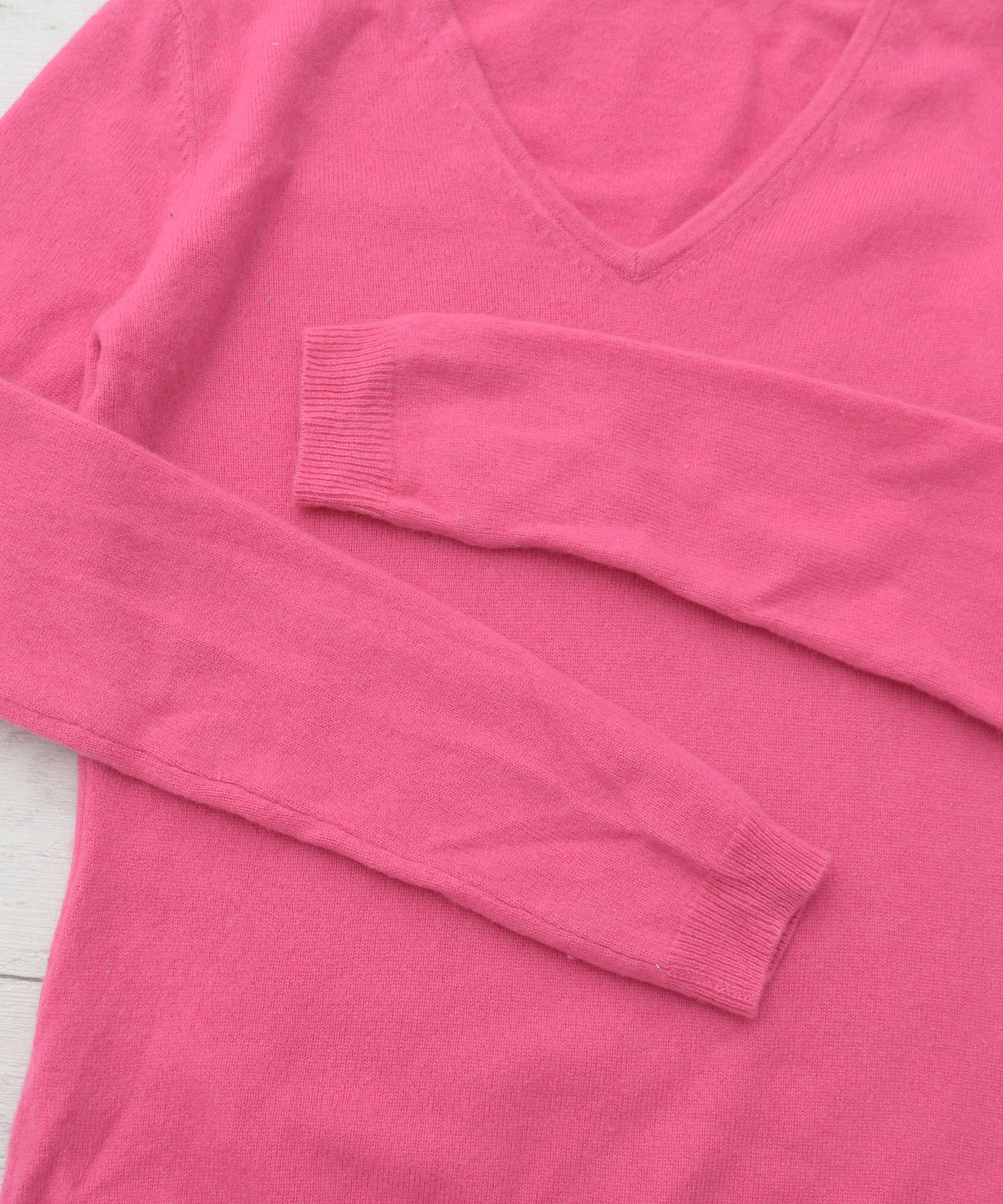 Vintage Vintage Y2K 100% Cashmere Pink V-neck Jumper Sweater Barbie Size XXS / US 00 / IT 34 - 5 Thumbnail
