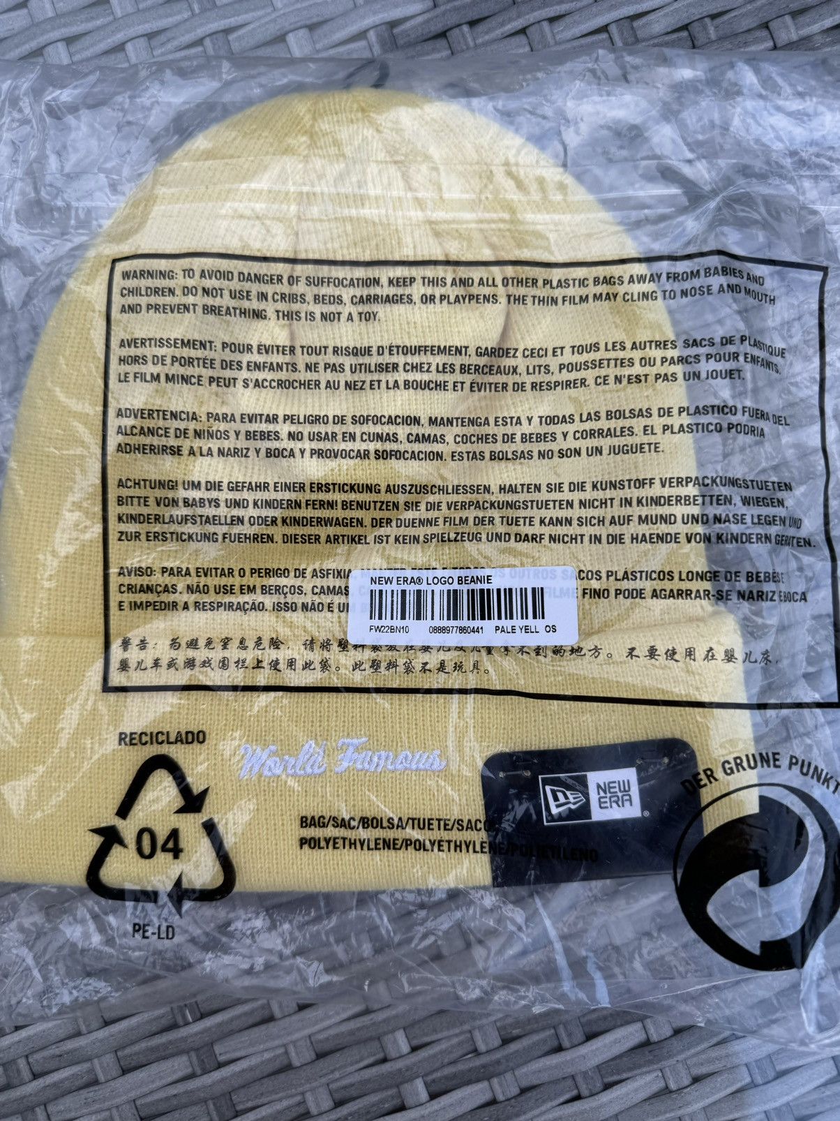 New Era × Supreme FW22 Supreme Box Logo Beanie Pale Yellow Size ONE SIZE - 2 Thumbnail