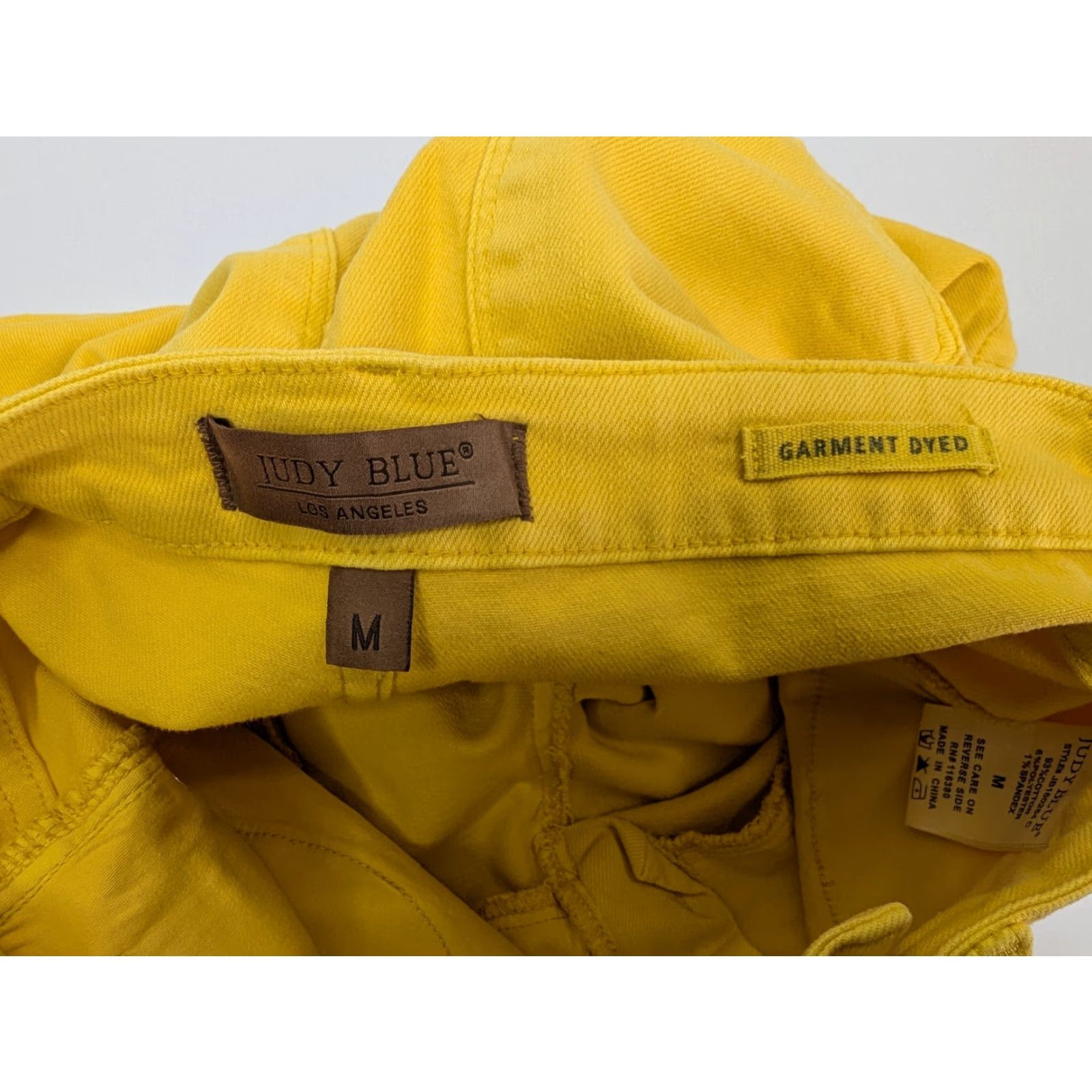 Vintage Judy Blue Denim Shorts Womens Medium Yellow Stretch High Rise Garment Dyed Size 32" / US 10 / IT 46 - 7 Thumbnail