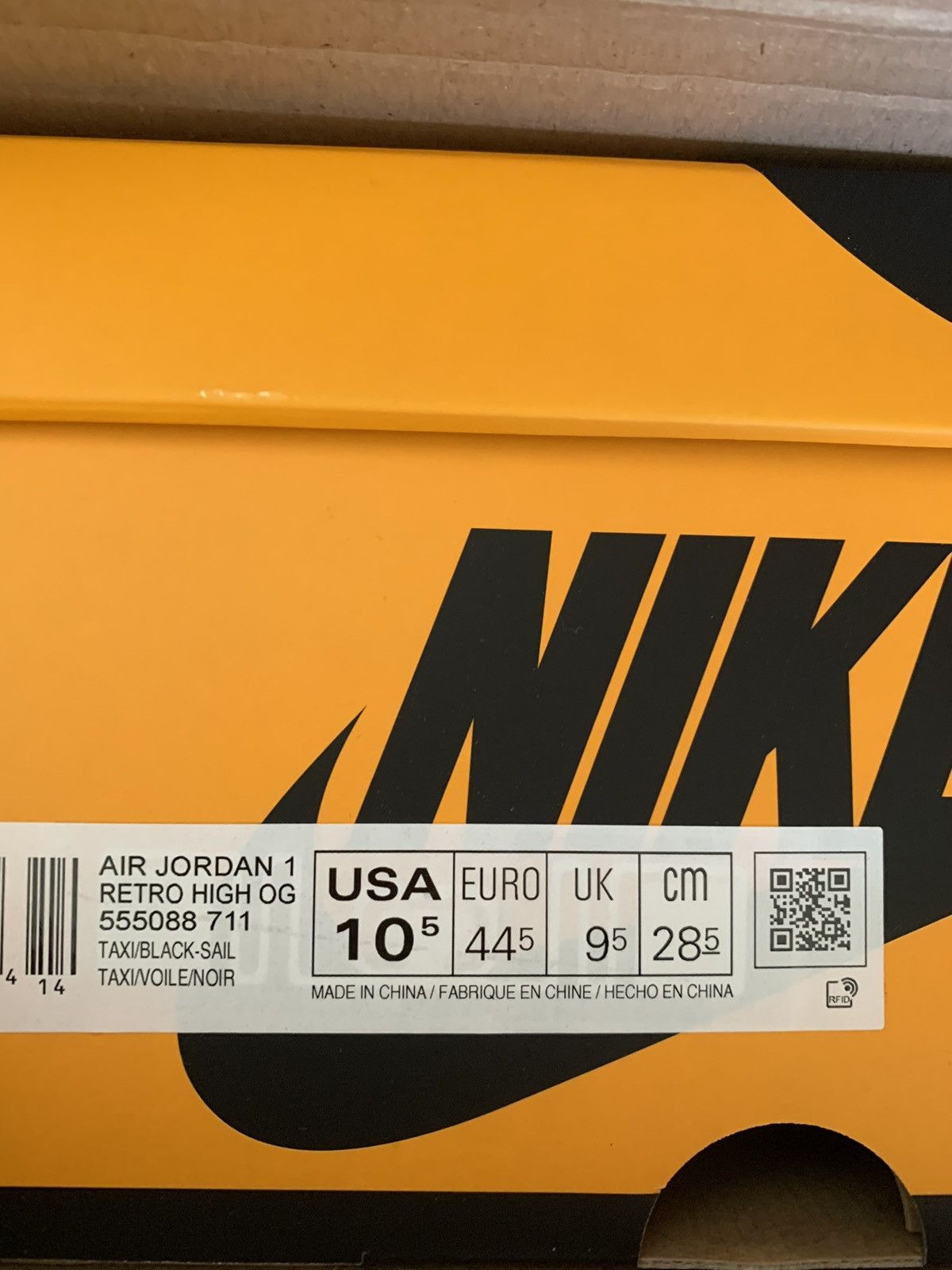 Nike Air Jordan 1 Retro High TAXI Yellow Toe Size US 10.5 / EU 43-44 - 10 Thumbnail
