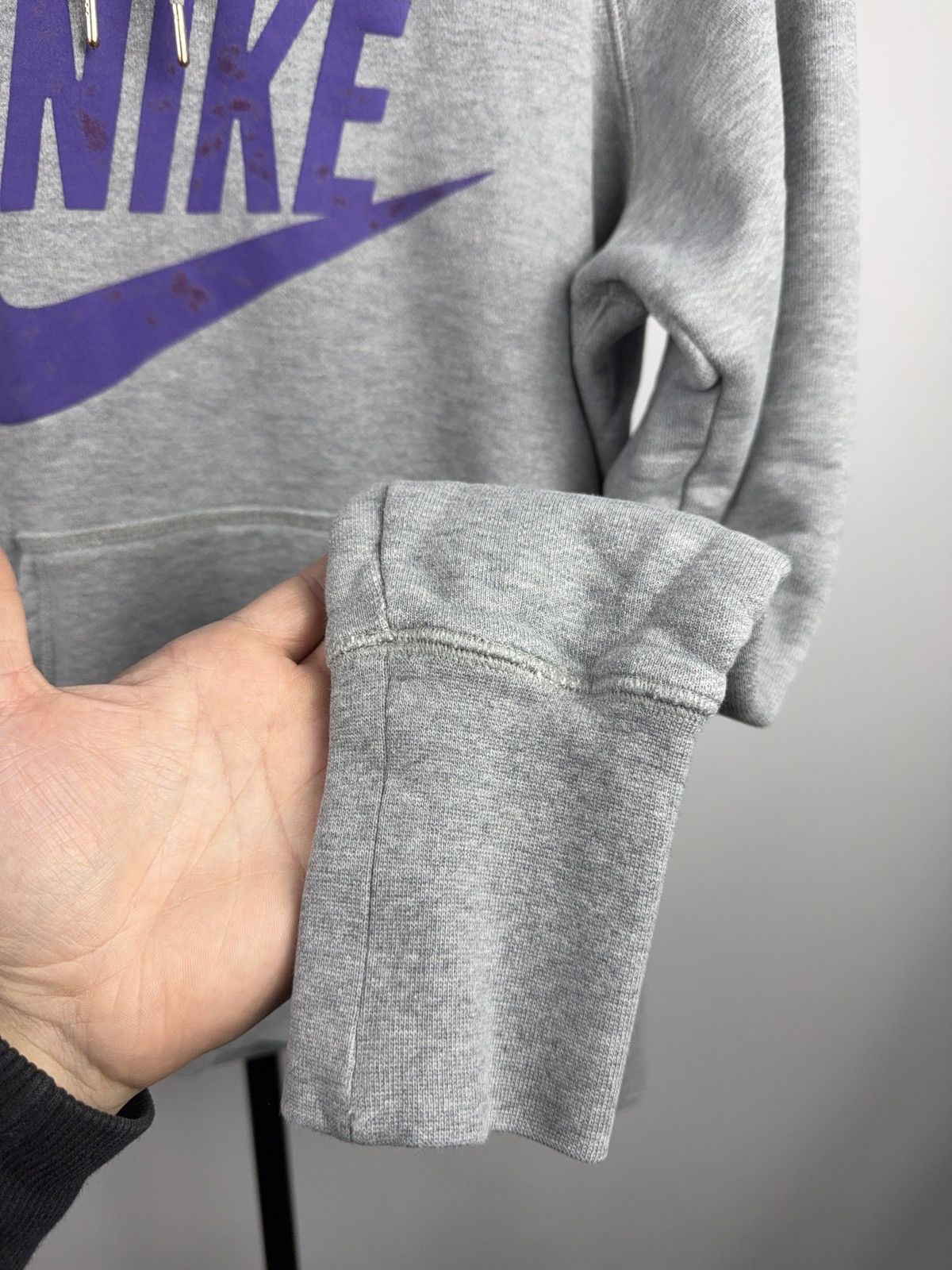 Nike 00s Retro Nike Purple Logo Y2K Sportswear Hoodie Grey Size L / US 10 / IT 46 - 9 Thumbnail