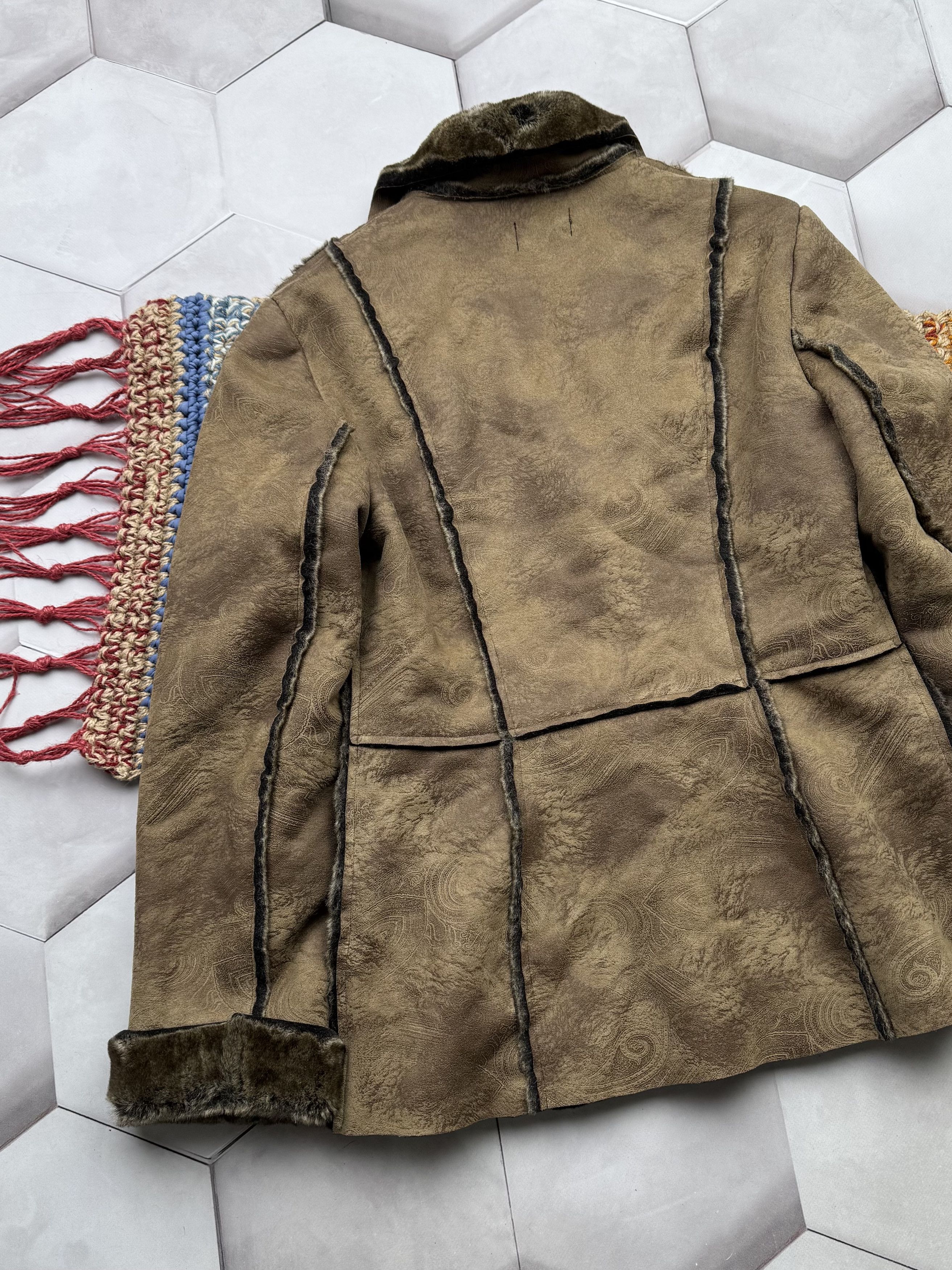 Japanese Brand Vintage Faux Sheepskin Coat (E4) Size M / US 6-8 / IT 42-44 - 7 Thumbnail