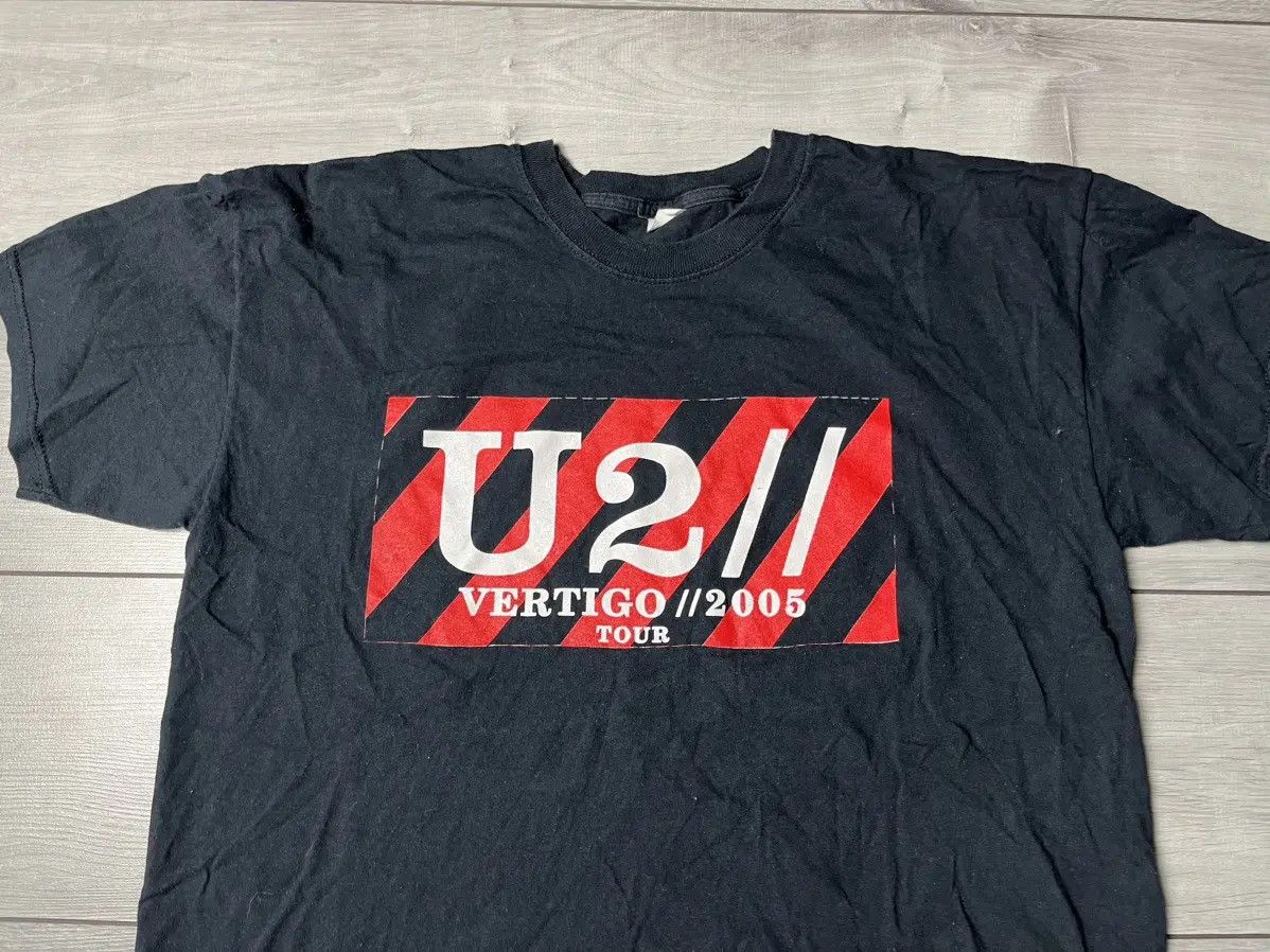 Band Tees U2 vertigo tour tee 2005 T-shirt size Large Size US L / EU 52-54 / 3 - 3 Thumbnail