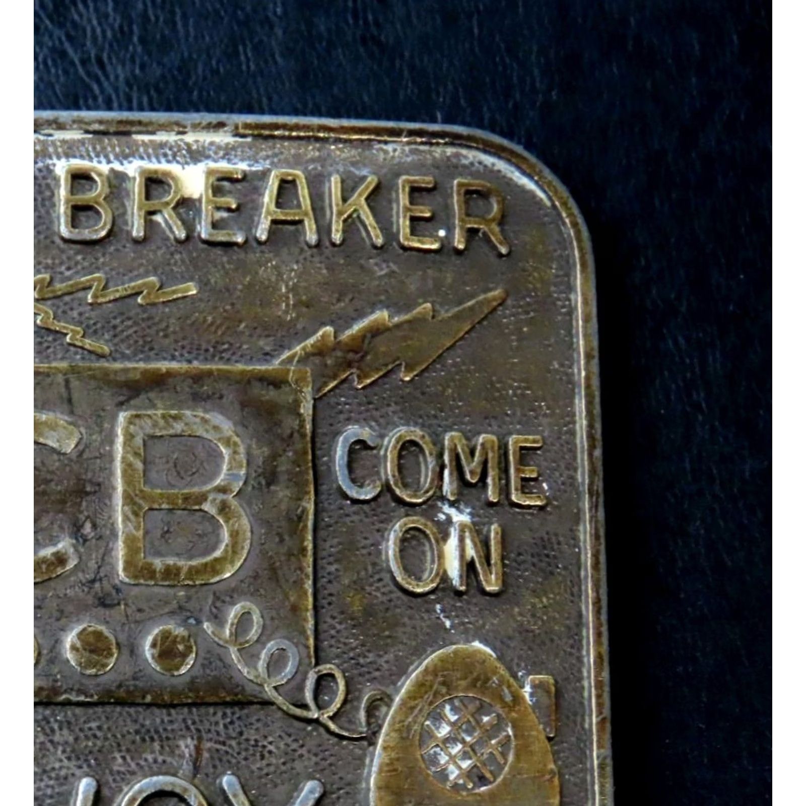 Vintage VINTAGE READ BRASS Belt Buckle Crew CB 10-4 Radio Trucker Men 1.5 in Brass Buckle Size ONE SIZE - 4 Thumbnail