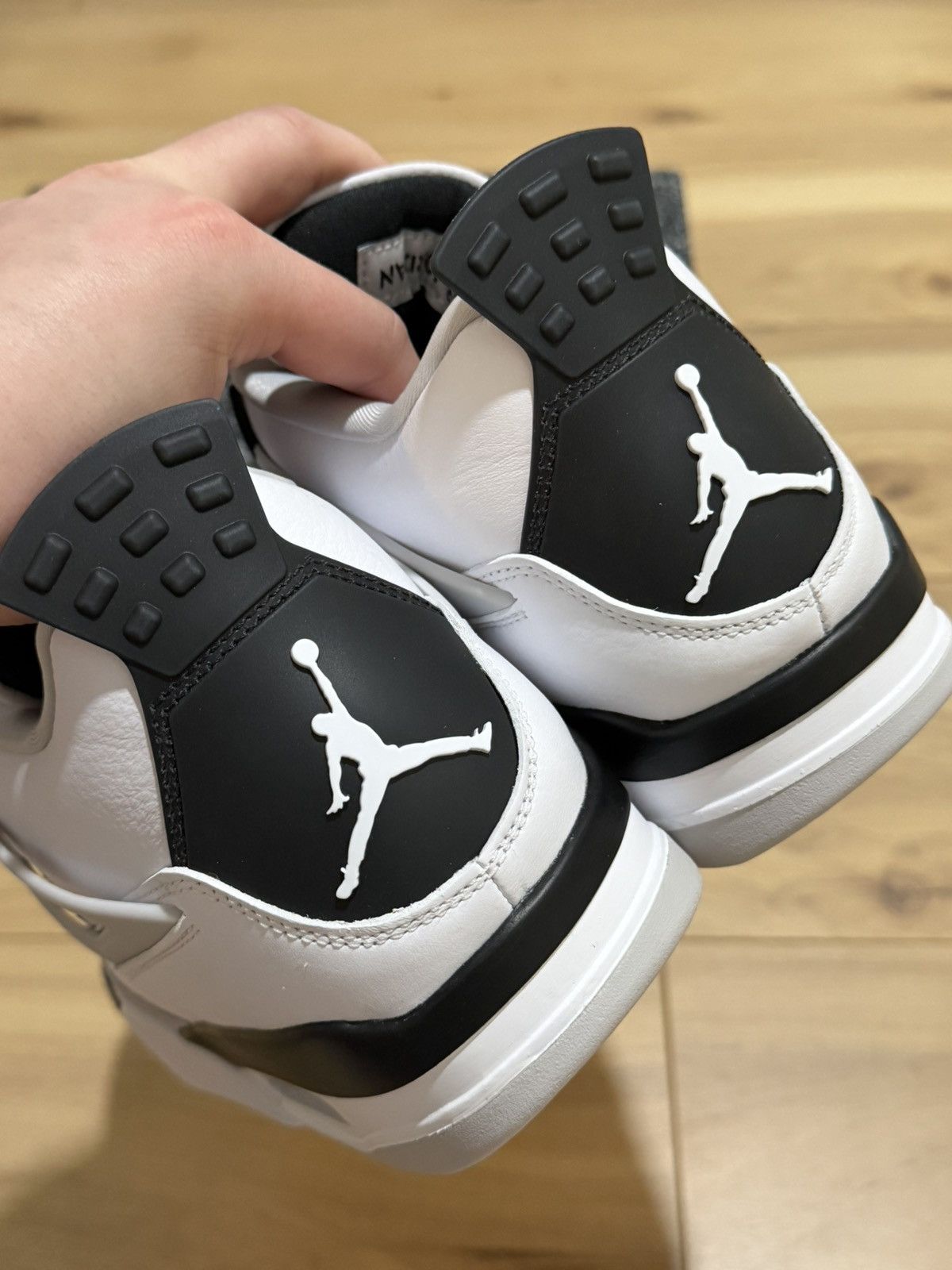 Jordan Brand Air Jordan 4 Military Black Size US 9 / EU 42 - 5 Thumbnail