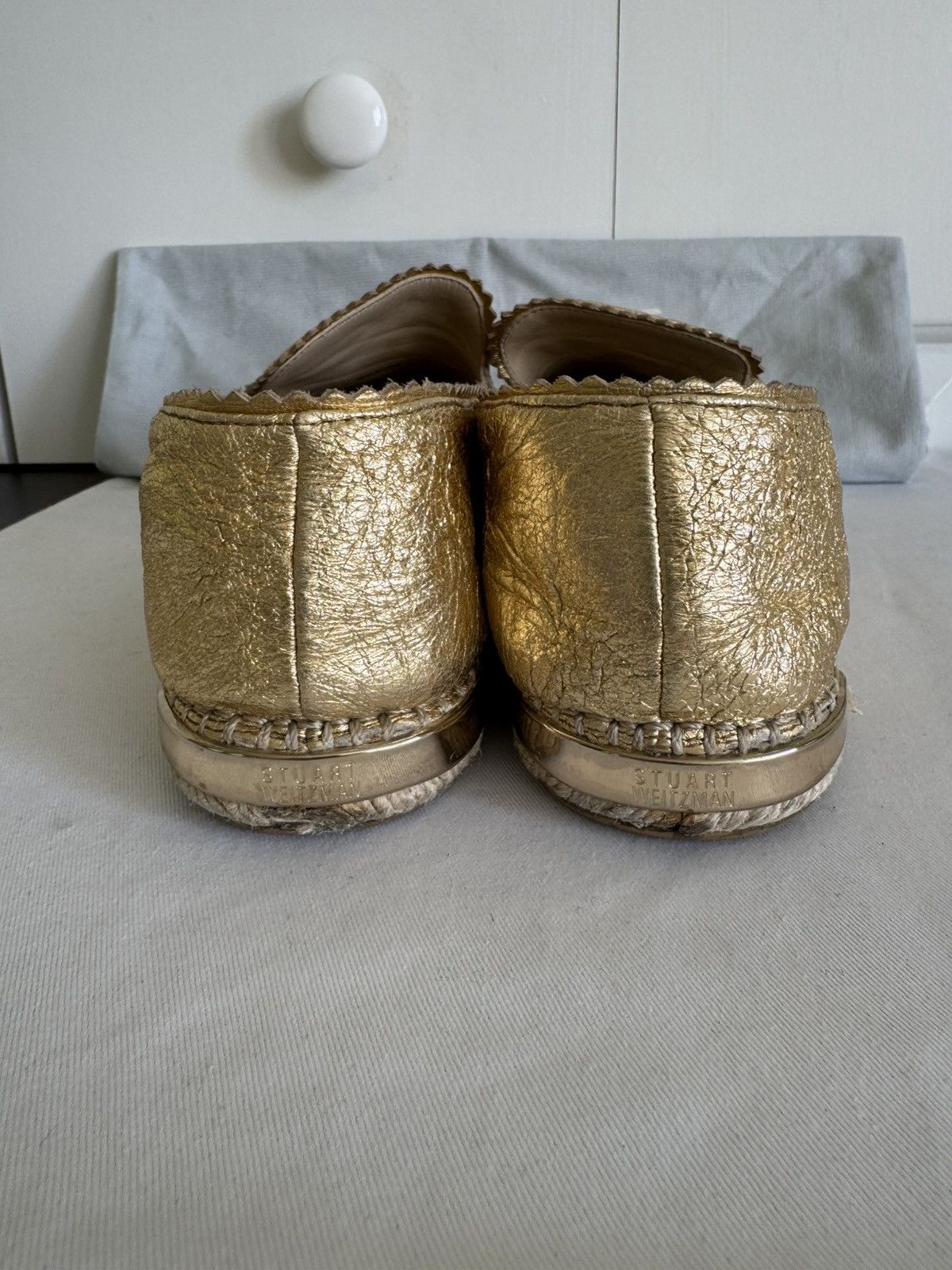 Stuart Weitzman STUART WEITZMAN Gold Leather Espadrille Flats 8.5 Size US 8.5 / IT 38.5 - 5 Thumbnail