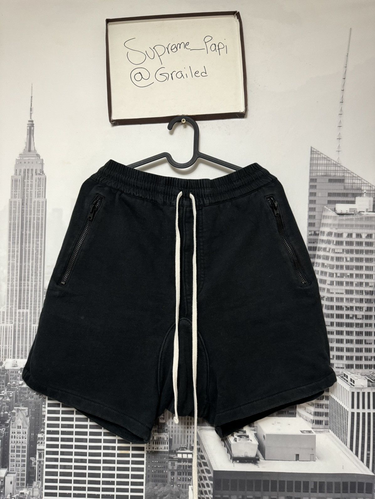 Fear of God FOG Fear of God Essentials Drawstring OG Shorts SZ S Black🔥 Size US 32 / EU 48 - 1 Thumbnail