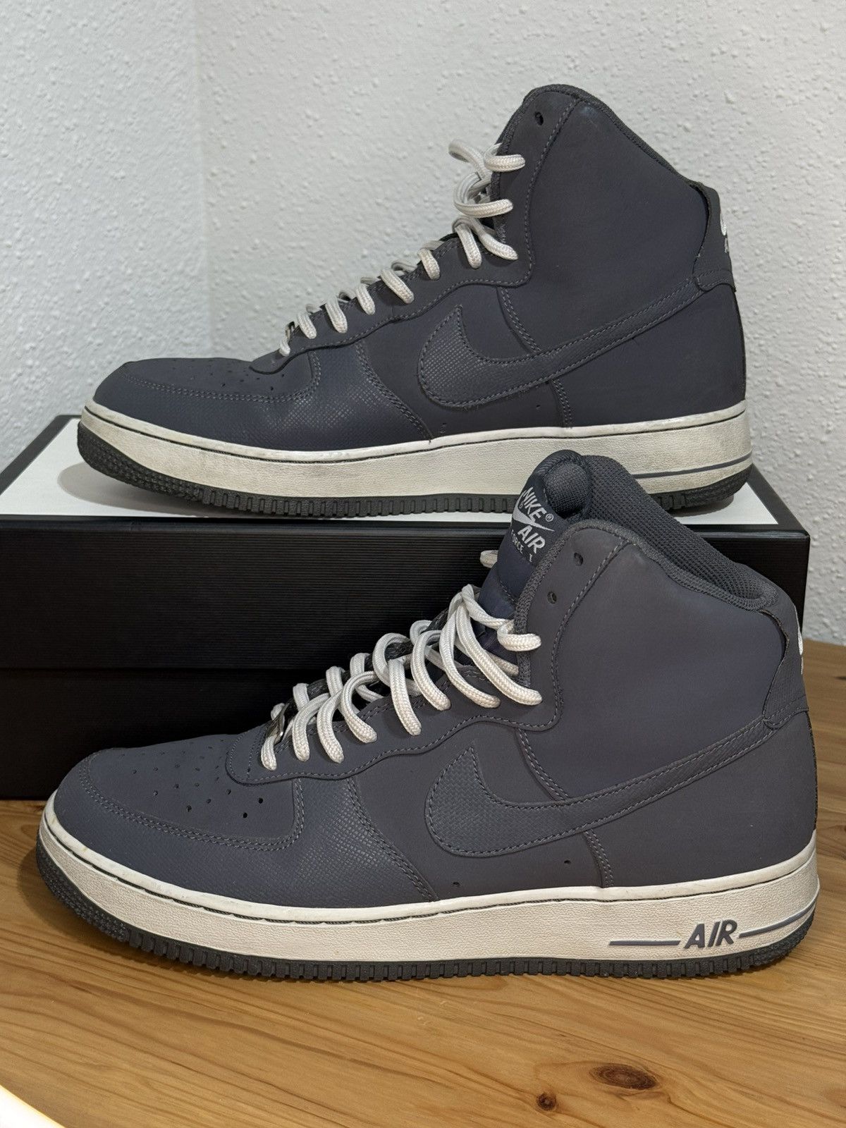 Nike (2012) Nike Air Force 1 High 07 Grey 315121-014 Size US 11 / EU 44 - 3 Thumbnail