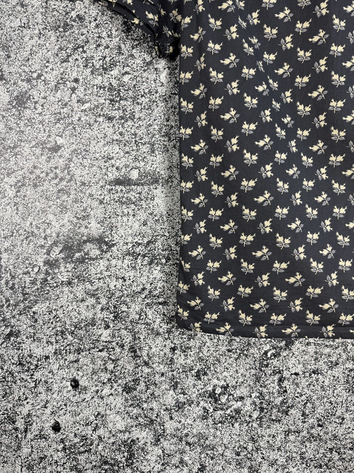 Allsaints Allsaints Lucerne SS Shirt Maple Leaf Print Button Up Size S Size US S / EU 44-46 / 1 - 11 Thumbnail
