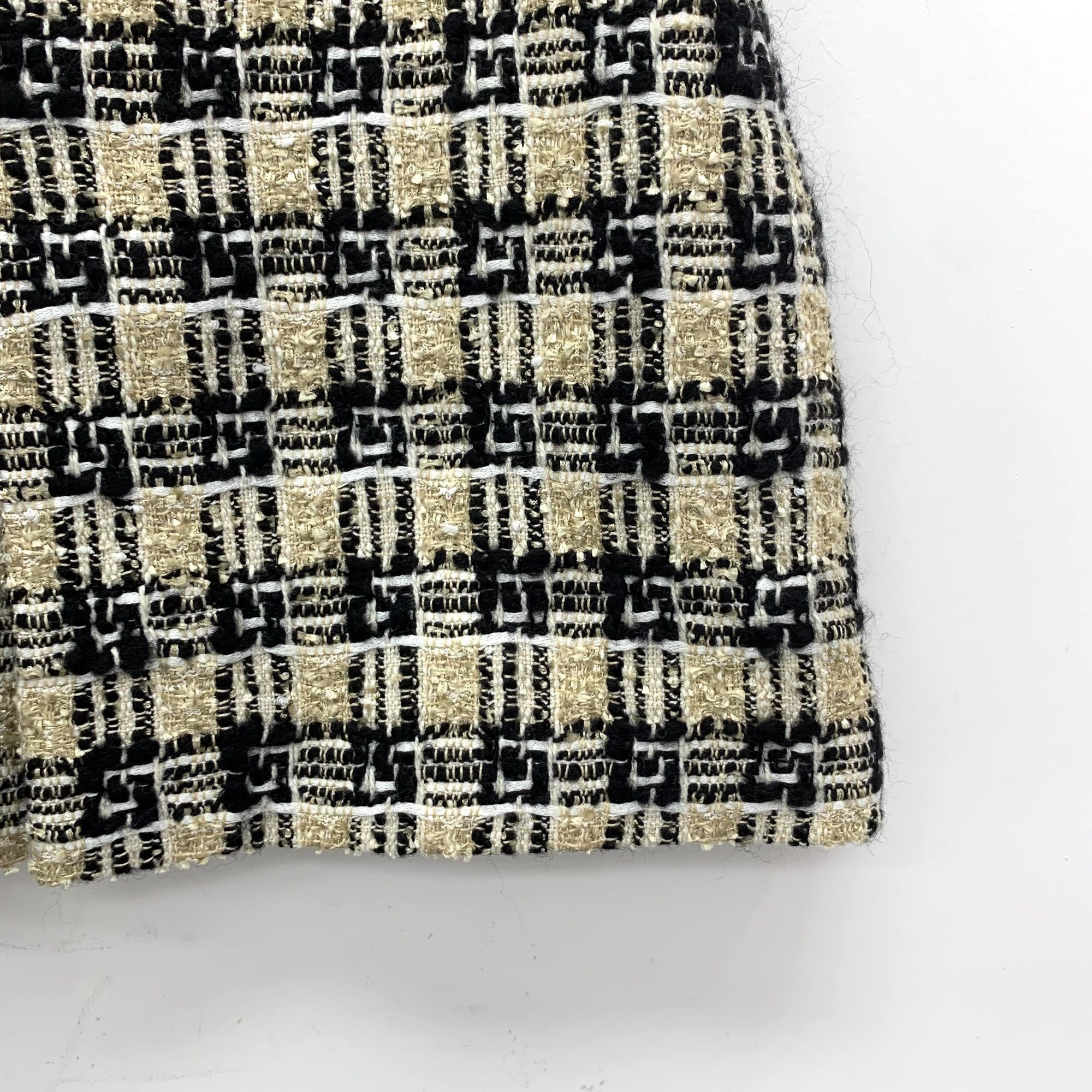 Gucci Gucci Womens Tweed Mini Skirt Size 36 Black & Gold Checkered Size 36" / US 14 / IT 50 - 4 Thumbnail
