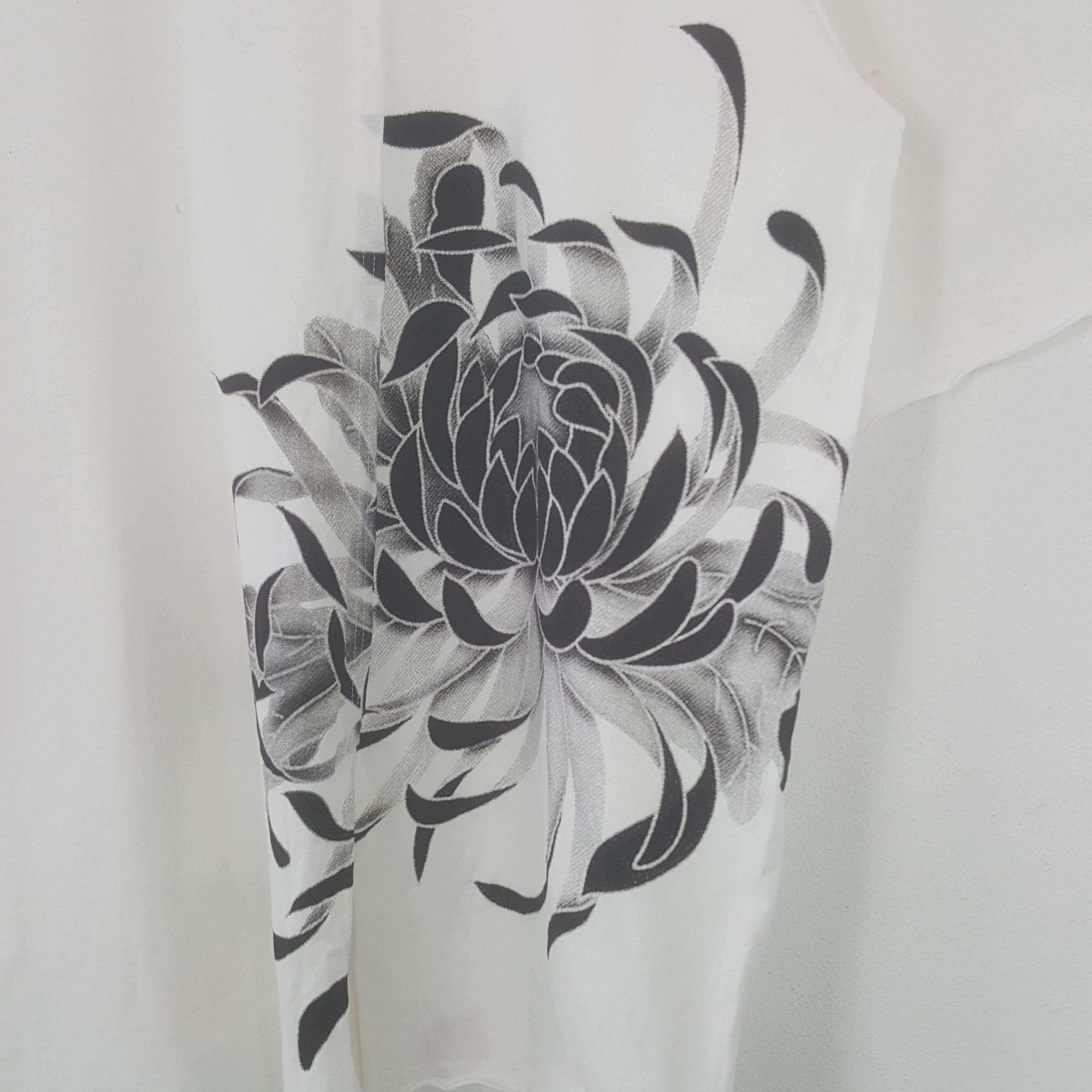 Vintage × Yohji Yamamoto Vintage Yohji Yamamoto Japanese Designer Tshirt Size US XL / EU 56 / 4 - 2 Thumbnail