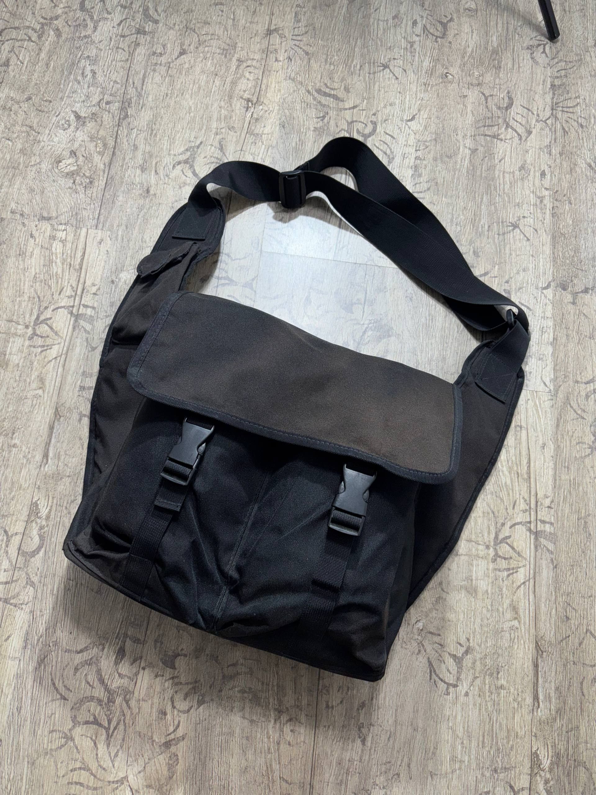 Diesel VTG Cargo Diesel Style sun fade Y2K Backpack Sling Bag Size ONE SIZE - 3 Thumbnail