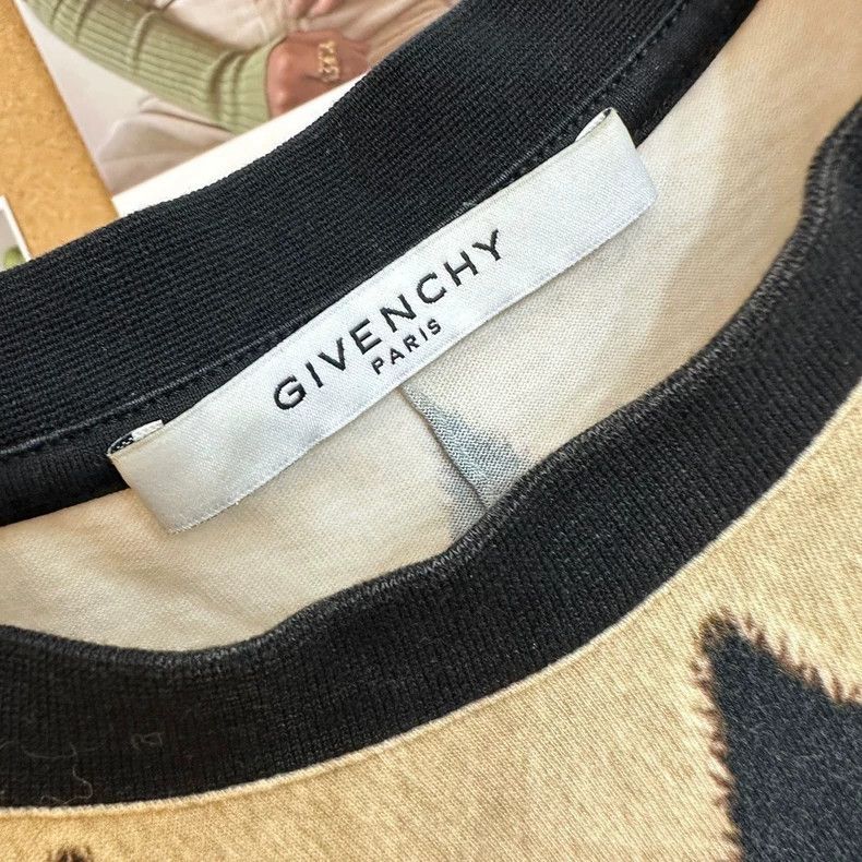 Givenchy Givenchy Pink Star Short Sleeve T-Shirt, Gold Size M, In S Size US M / EU 48-50 / 2 - 3 Thumbnail