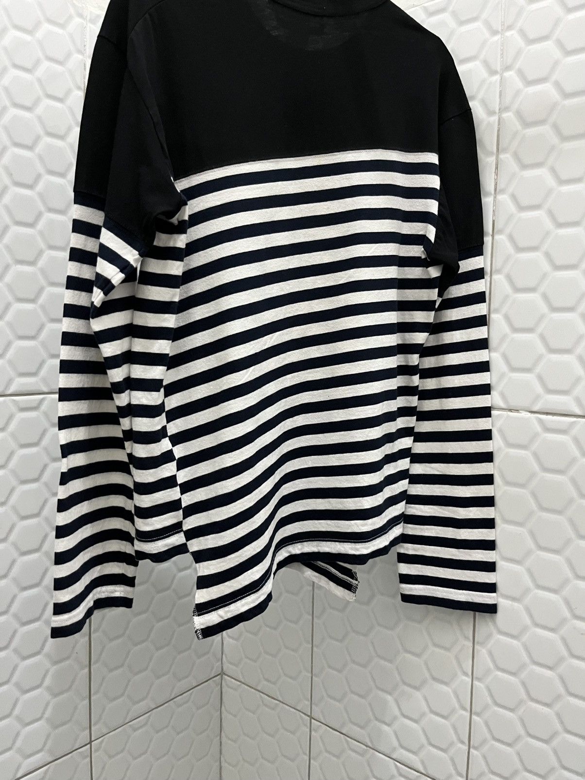 10 Corso Como × Comme des Garcons Comme Des Garcons Asymmetrical Striped Longsleeve Size US S / EU 44-46 / 1 - 7 Thumbnail