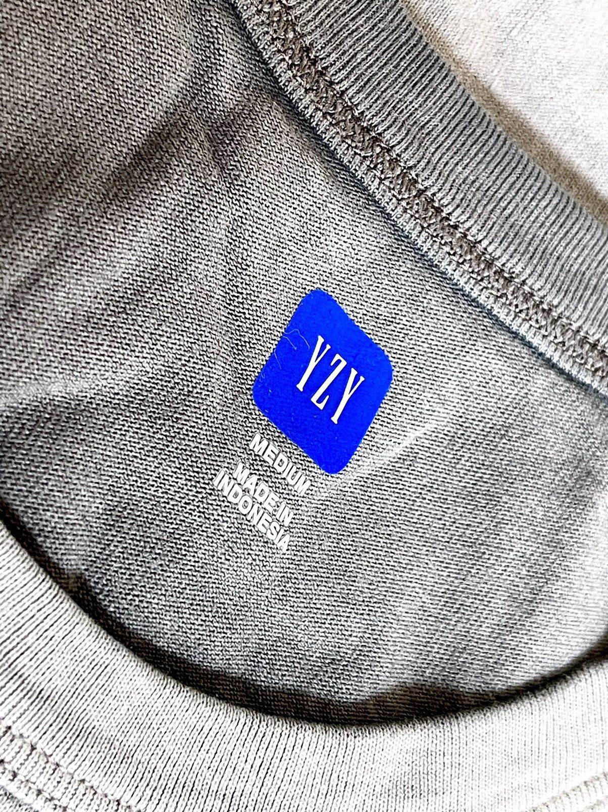 Kanye West YZY GAP TANK TOP — SZ M POETIC GREY YEEZY 🤍🌫️ READY TO SHIP Size US M / EU 48-50 / 2 - 3 Thumbnail