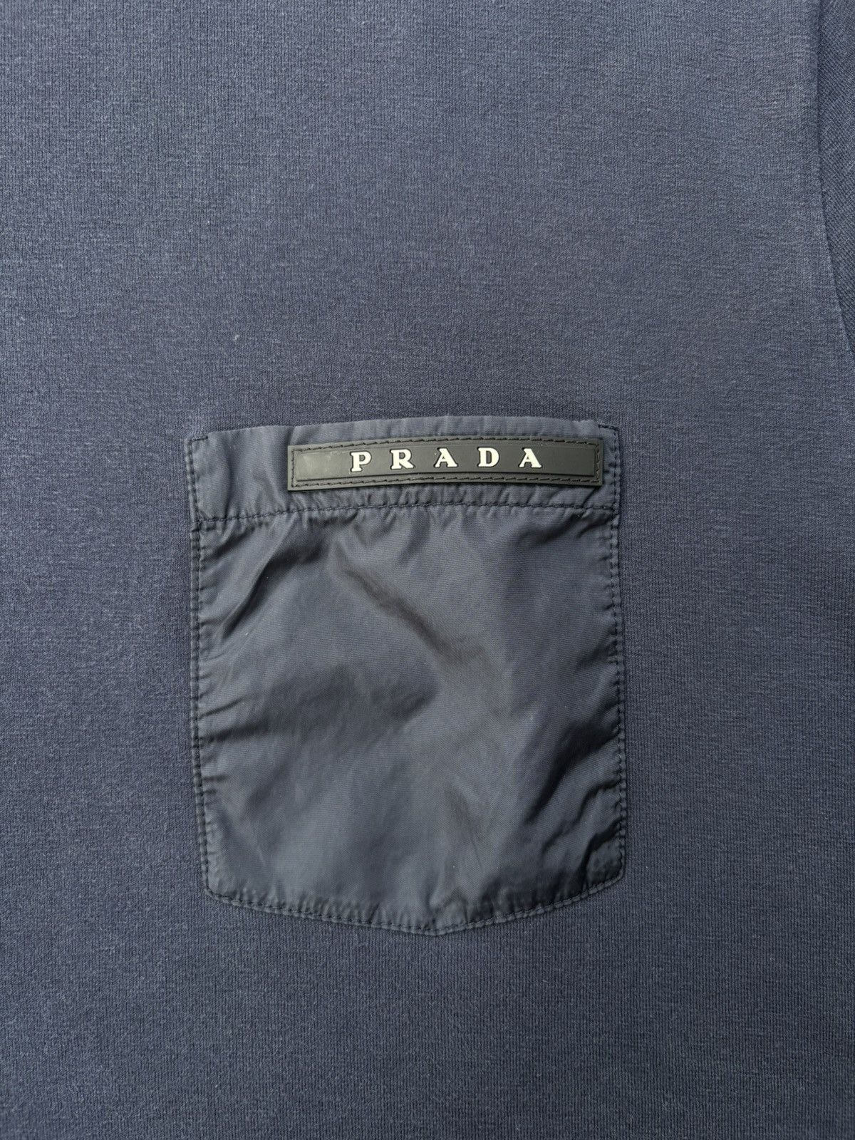 Prada Prada Milano Tab Logo Nylon Pocket Shoulder T-Shirt Navy Size US XL / EU 56 / 4 - 4 Thumbnail