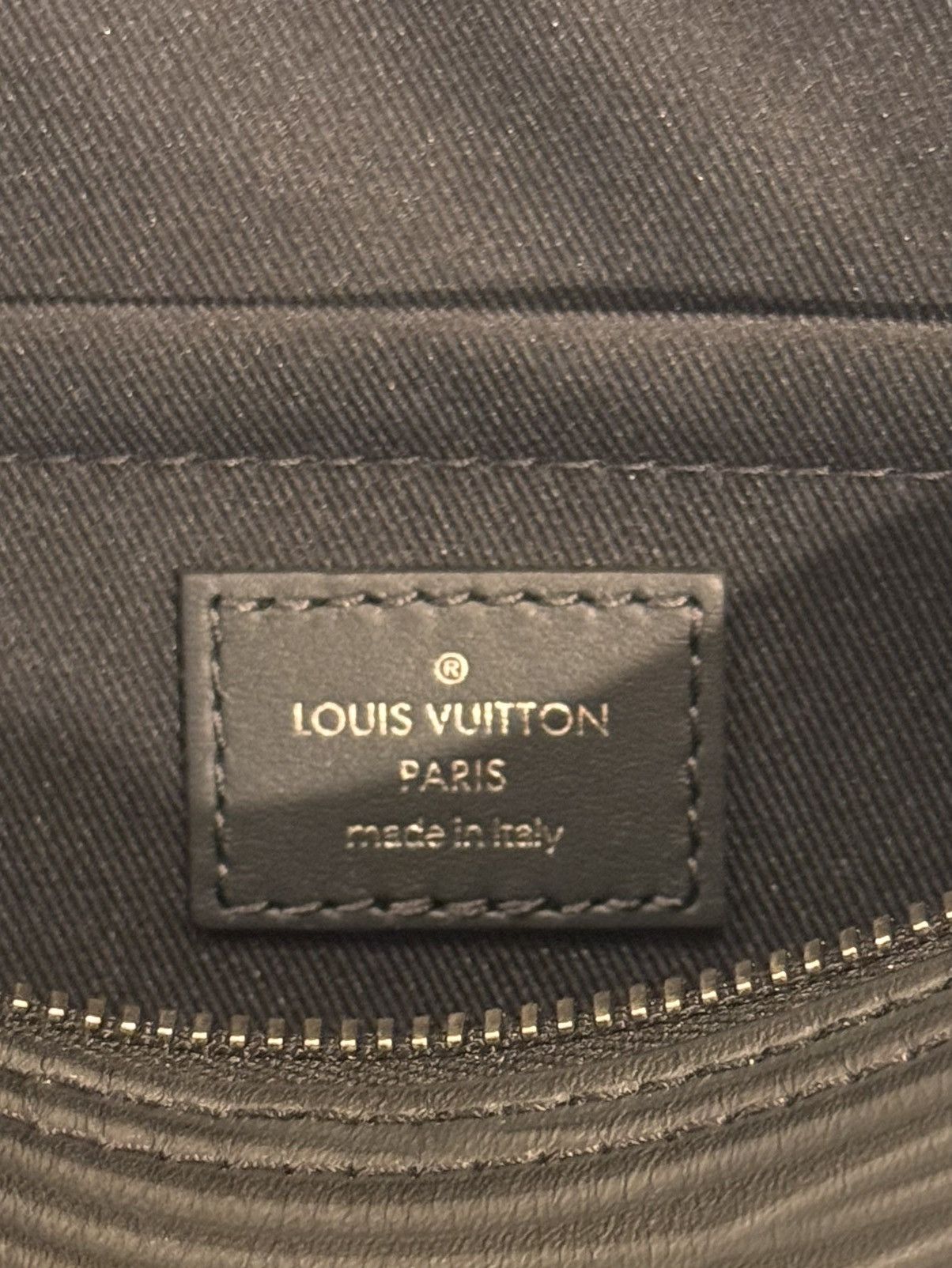 Louis Vuitton Louis Vuitton Soft Polochon PM in Epi XL Leather Black Size ONE SIZE - 5 Thumbnail