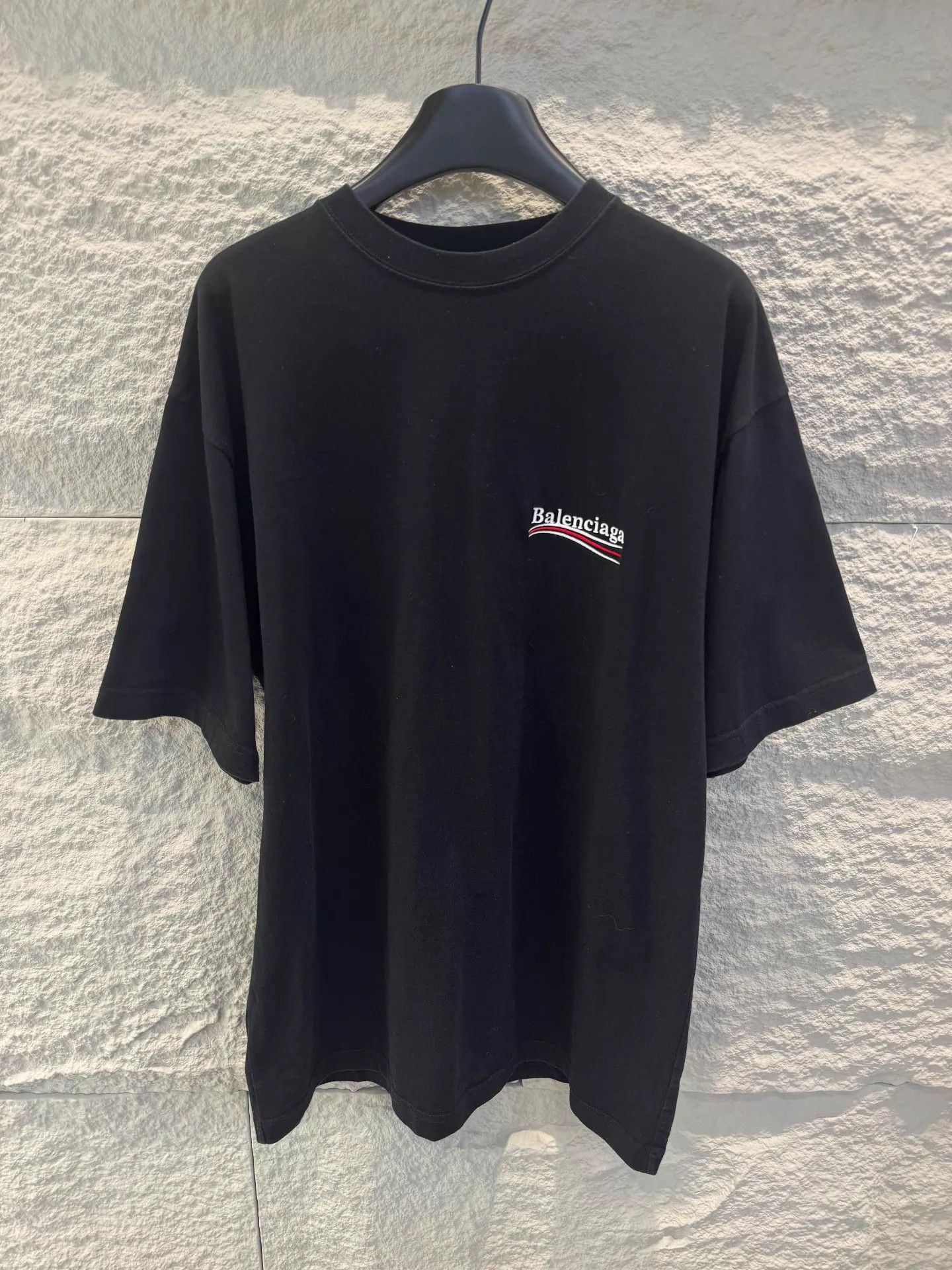 Balenciaga Balenciaga Coke Wave Logo Embroidered Black Short Tee Men's Size US S / EU 44-46 / 1 - 1 Thumbnail