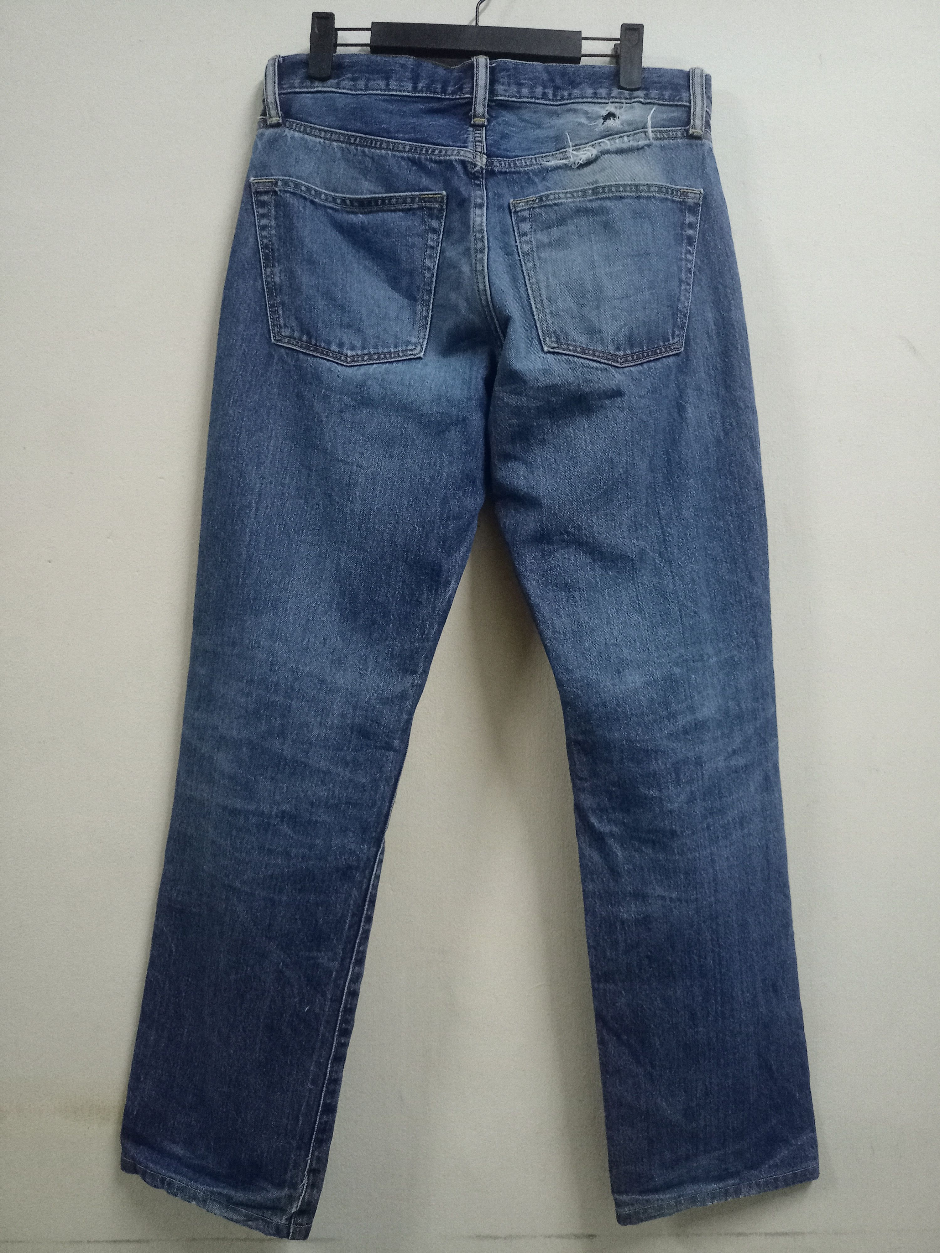 Japanese Brand Vintage Japanese Uniqlo Blue Wash Distressed Loose Jeans Size US 31 - 2 Thumbnail