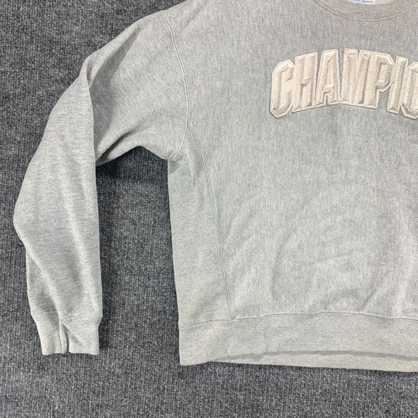Champion Champion Sweatshirt Womens Large Gray Reverse Weave Pullover Crewneck Logo Size L / US 10 / IT 46 - 6 Thumbnail