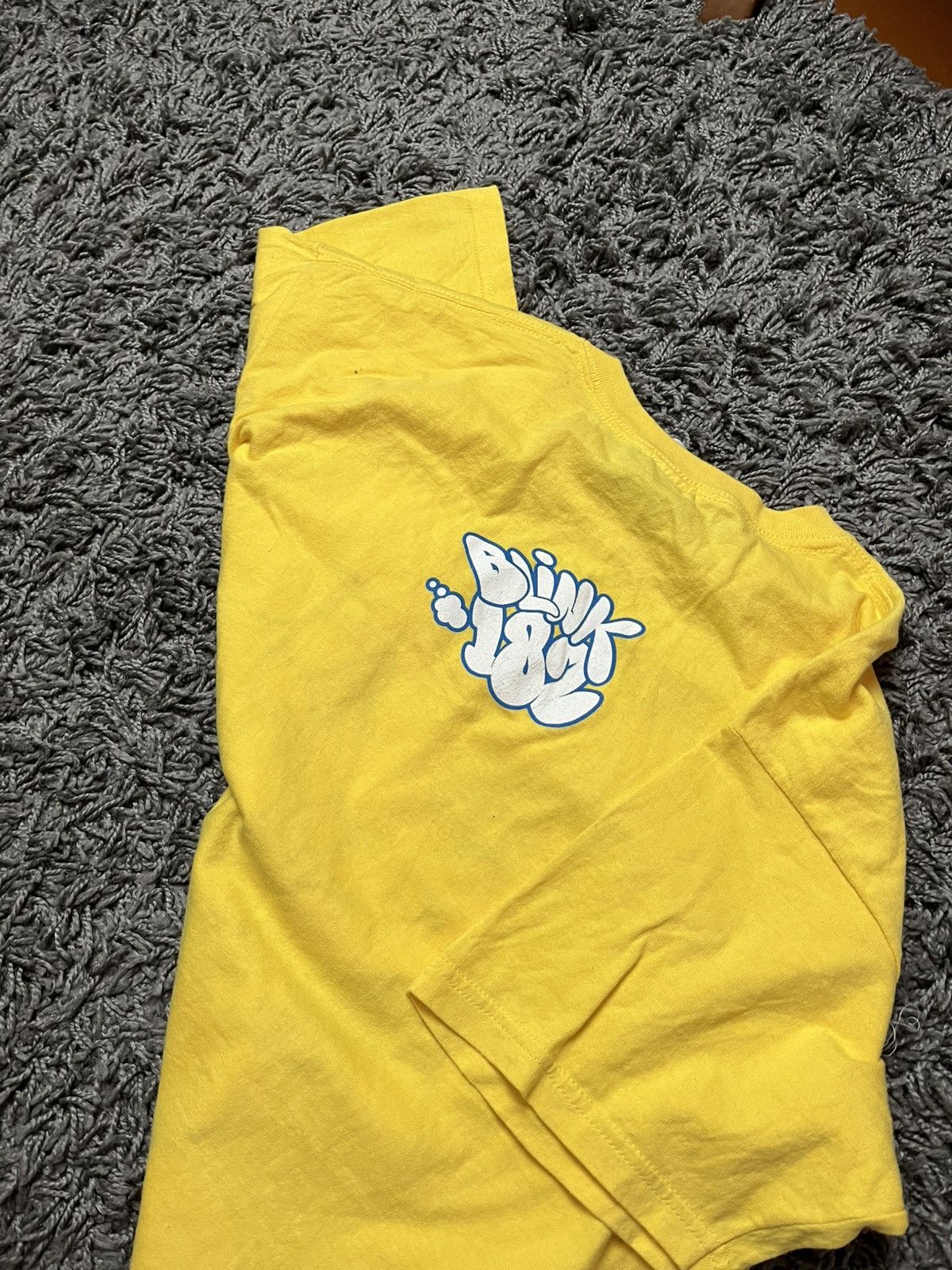 Band Tees Blink-182 Pop Punk Band Tee Yellow Bunny Logo Size L Size US L / EU 52-54 / 3 - 6 Thumbnail
