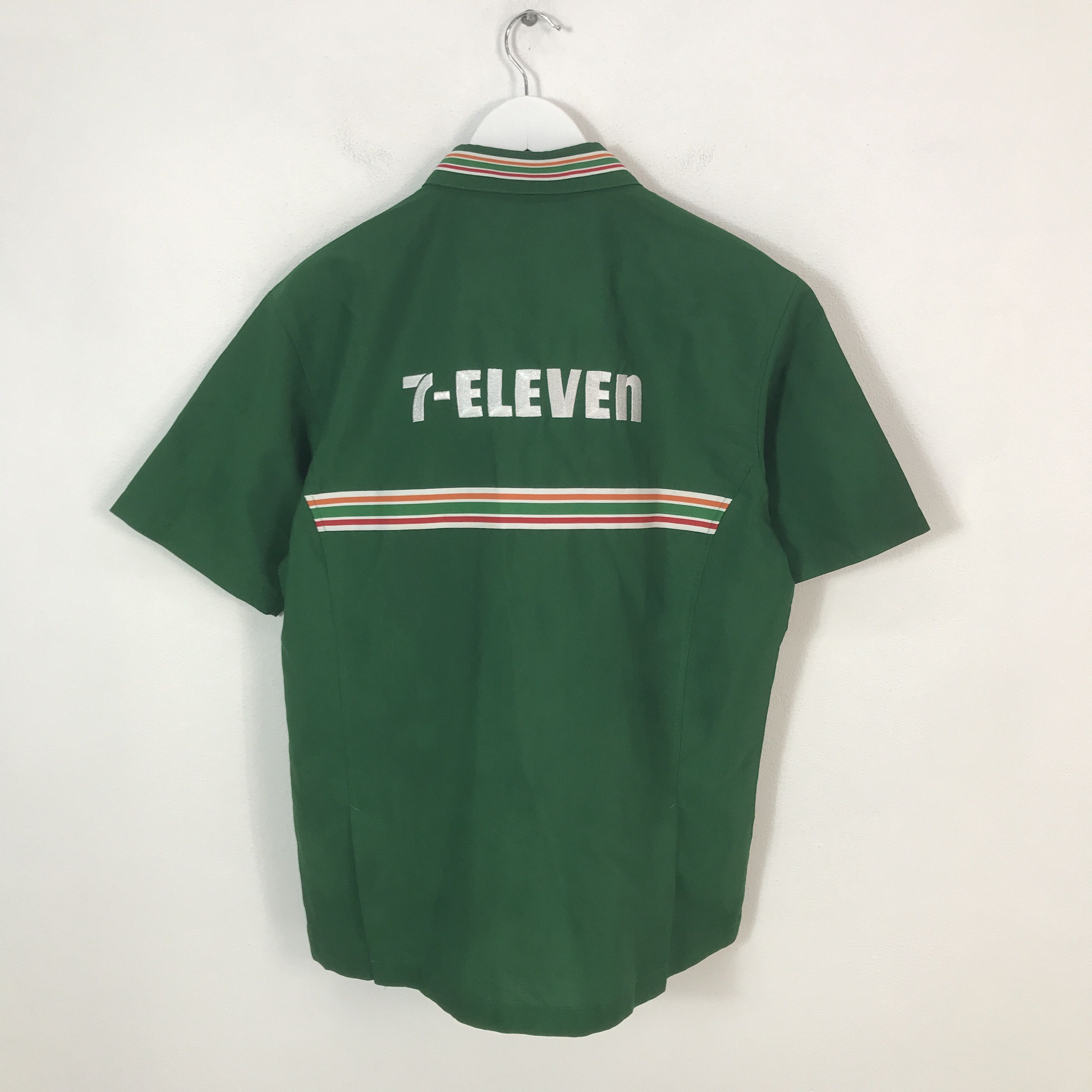 Japanese Brand Vintage 7 eleven japan Uniform green overshirt Size US L / EU 52-54 / 3 - 1 Thumbnail