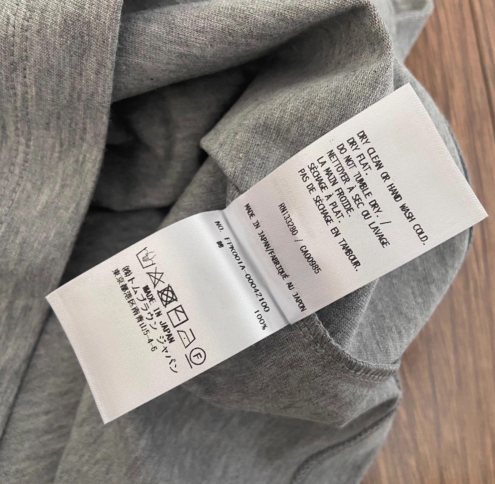 Thom Browne THOM BROWNE Basic Crewneck Solid Short Sleeve T-Shirt 46 New Size US S / EU 44-46 / 1 - 6 Thumbnail