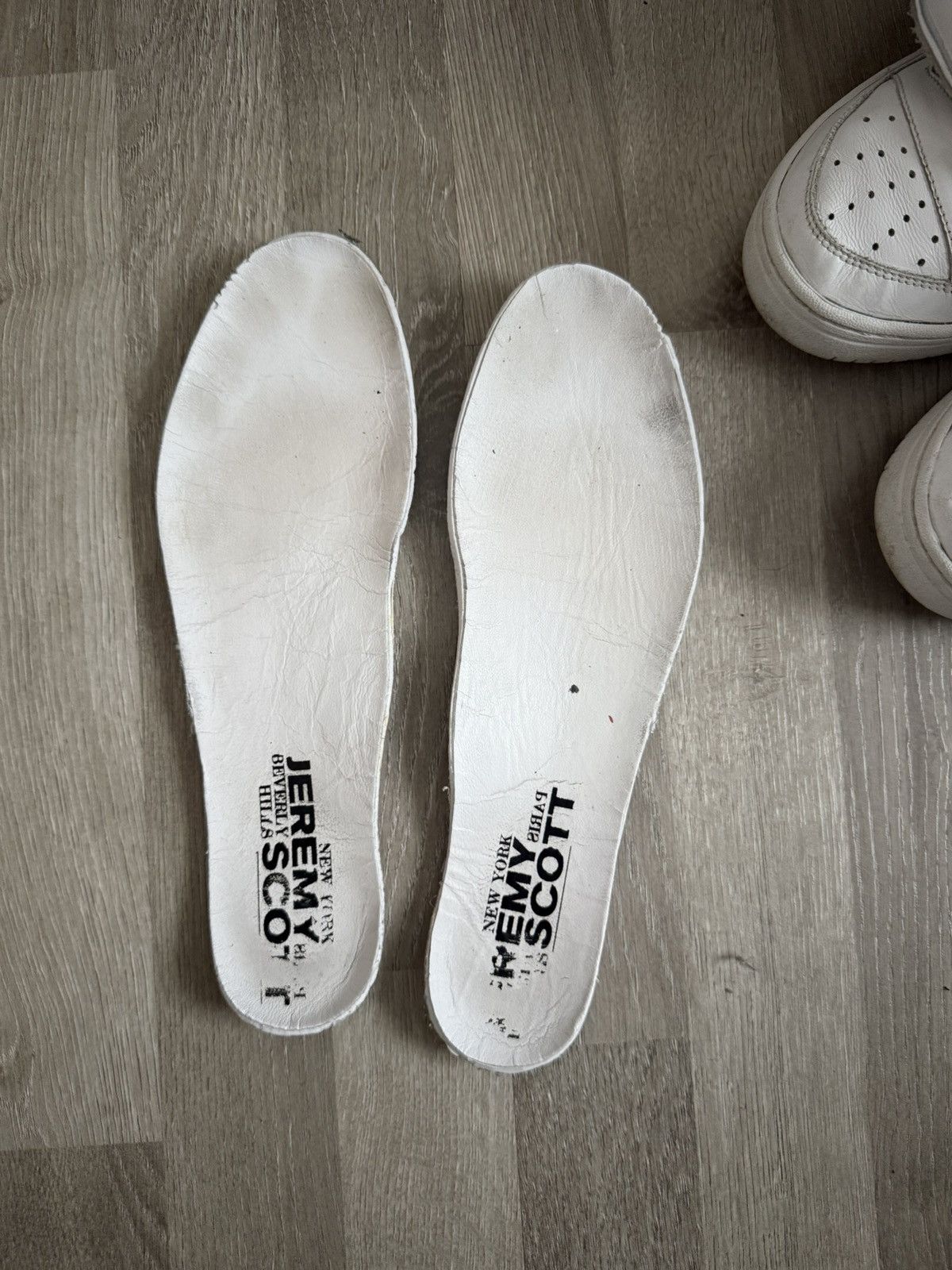 Adidas × Jeremy Scott JS 1.0 triple white Size US 10 / EU 43 - 6 Thumbnail