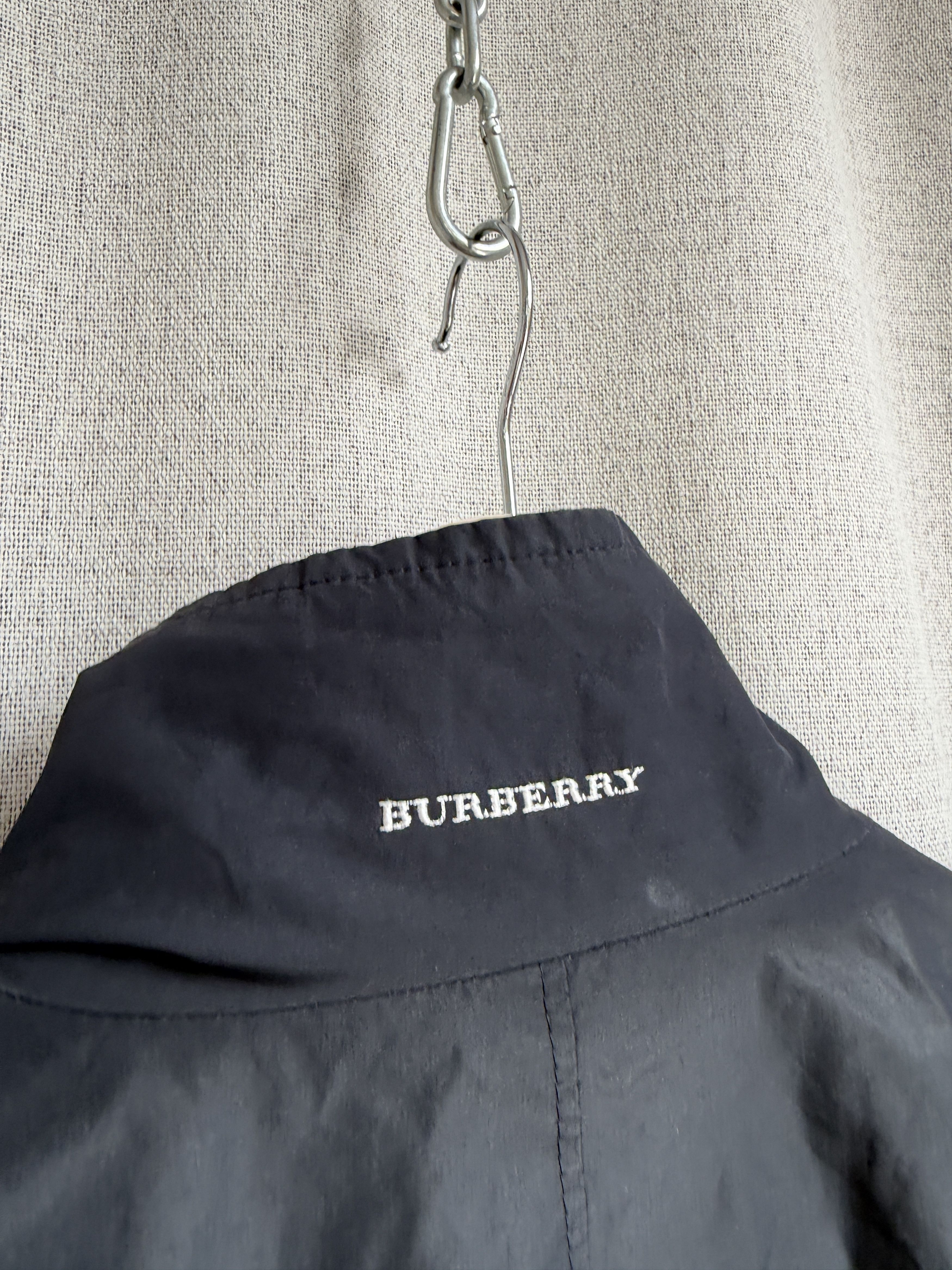 Burberry Vintage Burberry Black Nylon Bomber Jacket Size US M / EU 48-50 / 2 - 6 Thumbnail