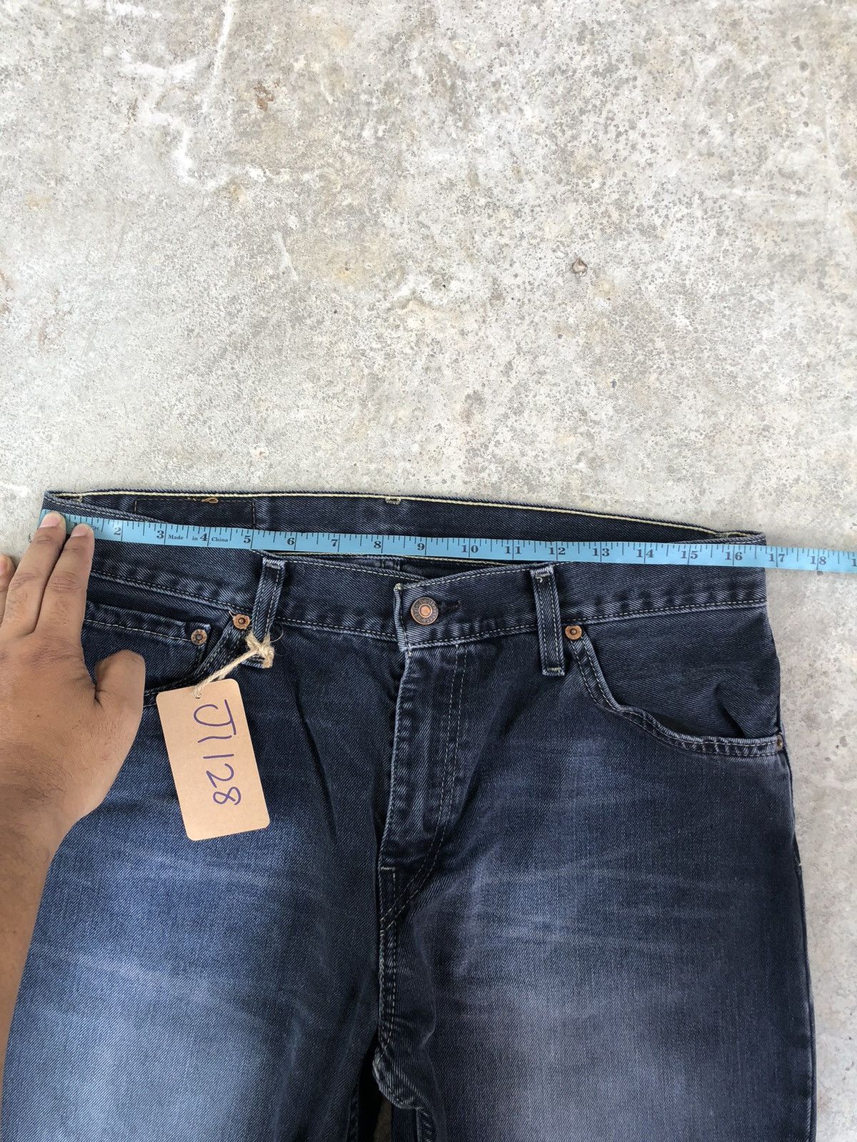 Levi's Vintage Clothing Y2k Levi’s Flared Jeans Bootcut Distressed Jeans 507 Size US 33 - 23 Thumbnail