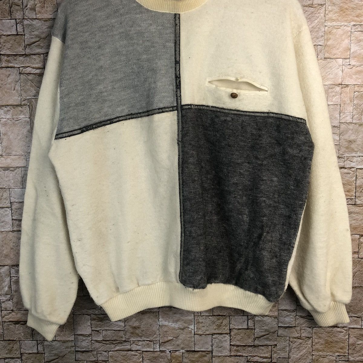 Vintage Super Sonic vintage Sweatshirt #A193 Size US M / EU 48-50 / 2 - 3 Thumbnail