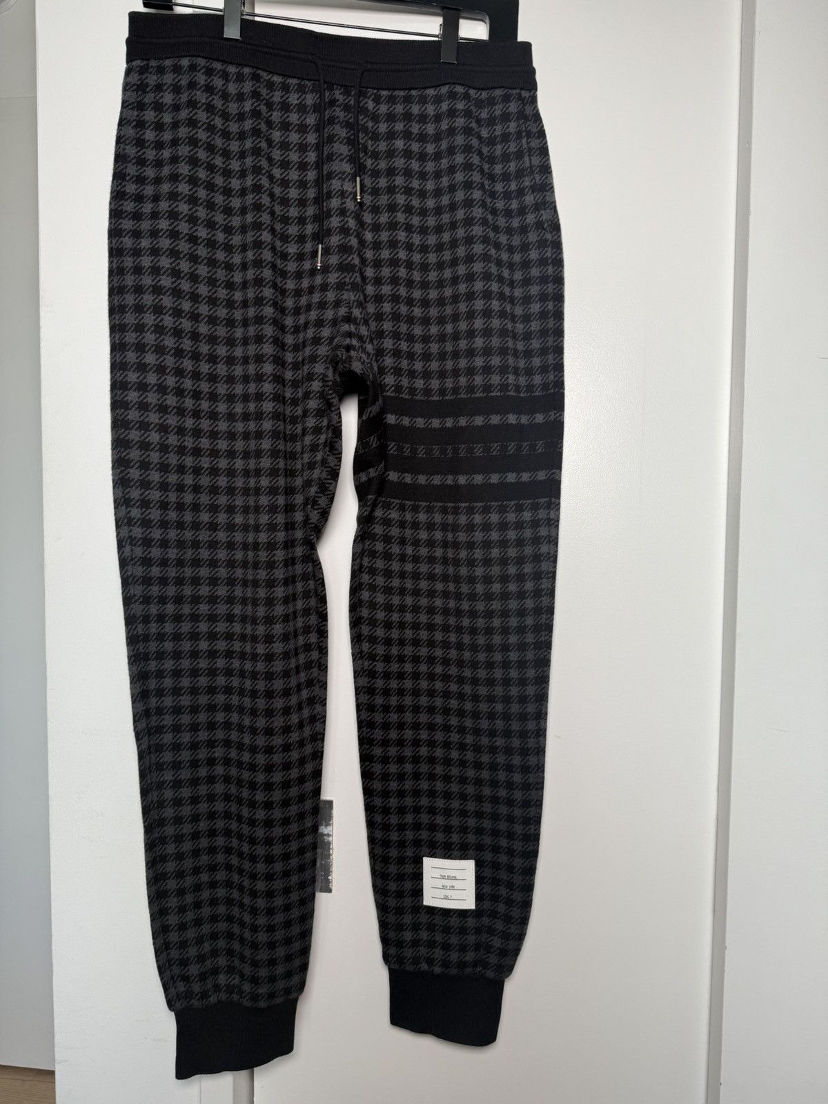 Thom Browne Thom Browne Knit Houndstooth Joggers Size US 34 / EU 50 - 2 Thumbnail