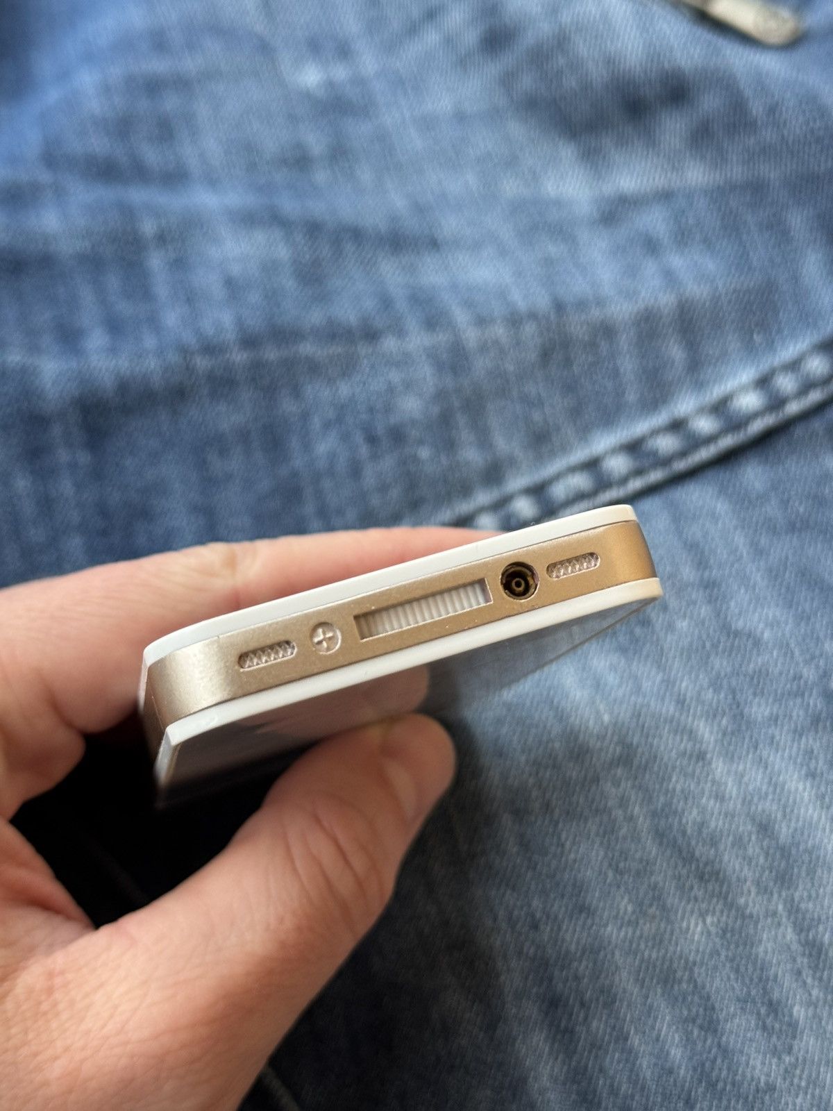 Vintage IPHONE CIGAR LIGHTER white 6s style, WORK! Humor Size ONE SIZE - 7 Thumbnail