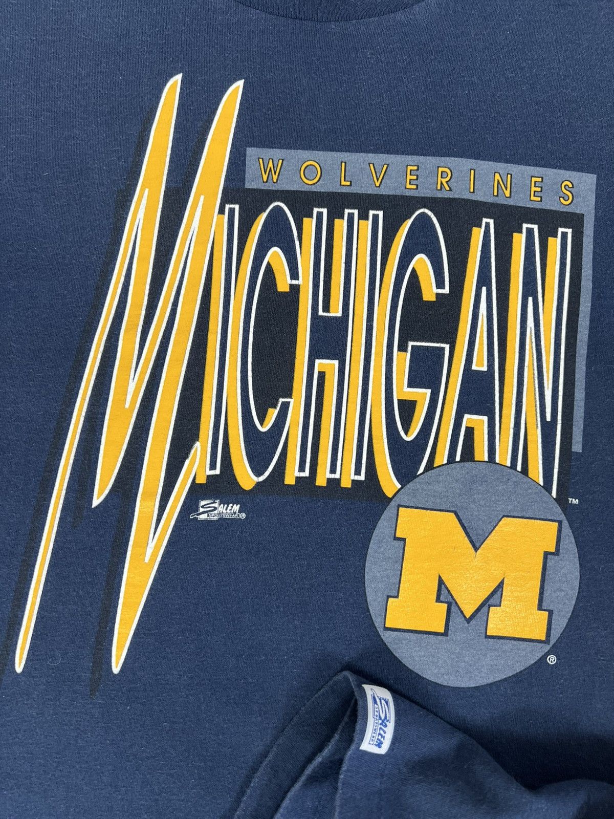 NBA 90s Vintage Michigan Wolverines Tee Size US L / EU 52-54 / 3 - 3 Thumbnail