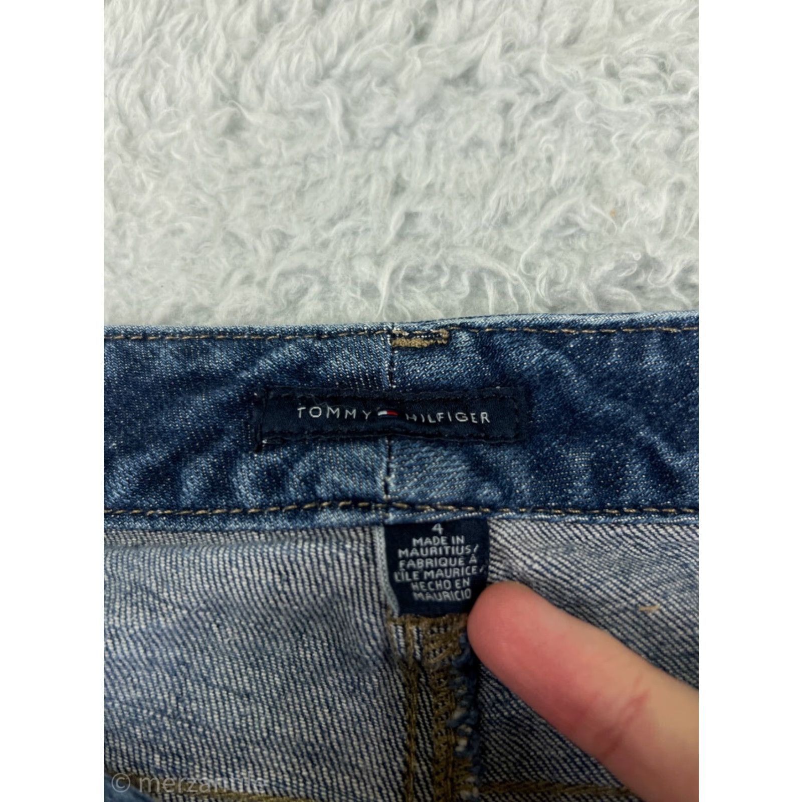 Tommy Hilfiger Tommy Hilfiger Jeans Women 4 Blue Denim Flared Leg Stretch Bootcut Pants Continental 5-Pocket Design Cotton Denim Regular Size 4 Women blue jeans Size 27" / US 4 / IT 40 - 4 Thumbnail
