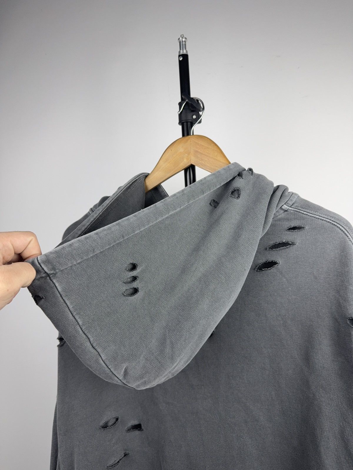 Allsaints 00s AllSaints Distressed Oversized Zip Hoodie Washed Grey Size S / US 4 / IT 40 - 12 Thumbnail