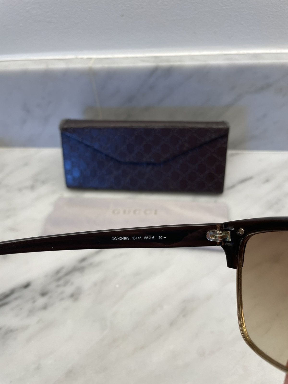 Gucci Gucci gg 4246 🔥 sunglasses with leather monogram case Size ONE SIZE - 6 Thumbnail
