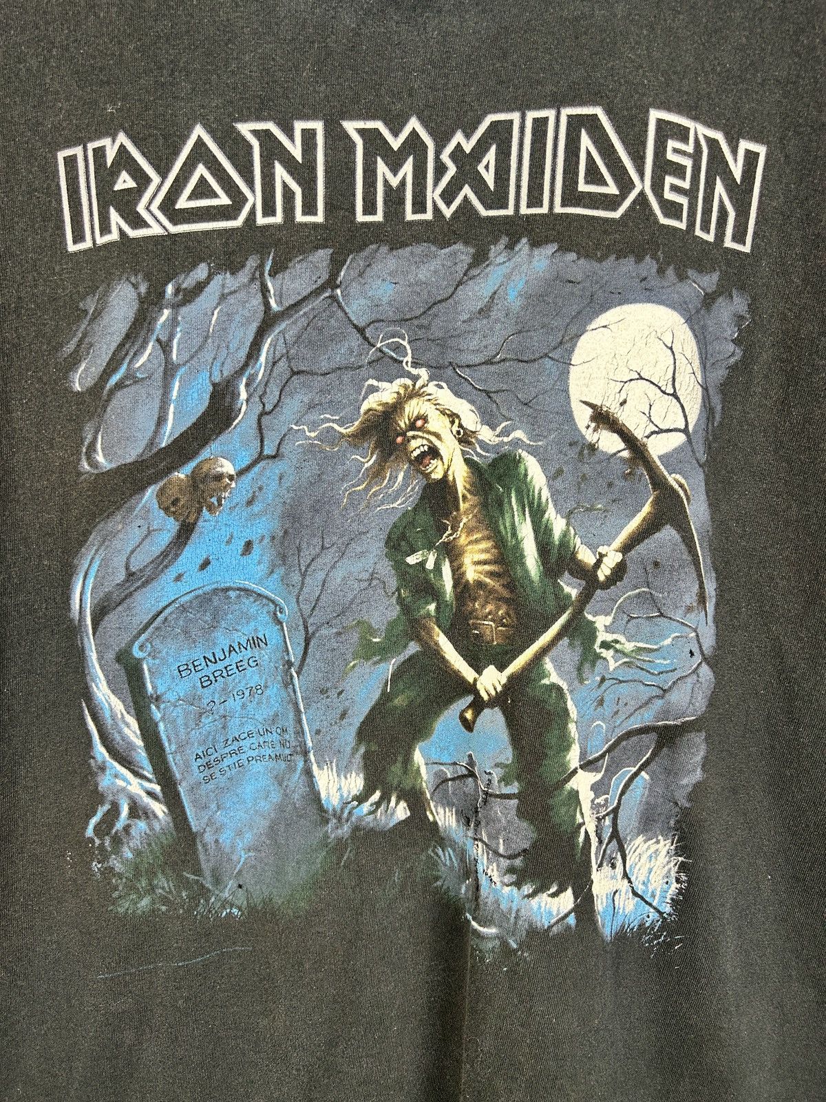 Band Tees Vintage Iron Maiden Benjamin Breeg Distressed Sleeveless Size US XXL / EU 58 / 5 - 2 Thumbnail