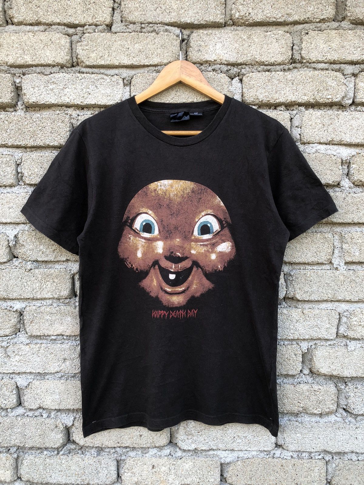 Vintage Vintage Horror Movie Happy Death Day Tshirt Size US M / EU 48-50 / 2 - 1 Thumbnail