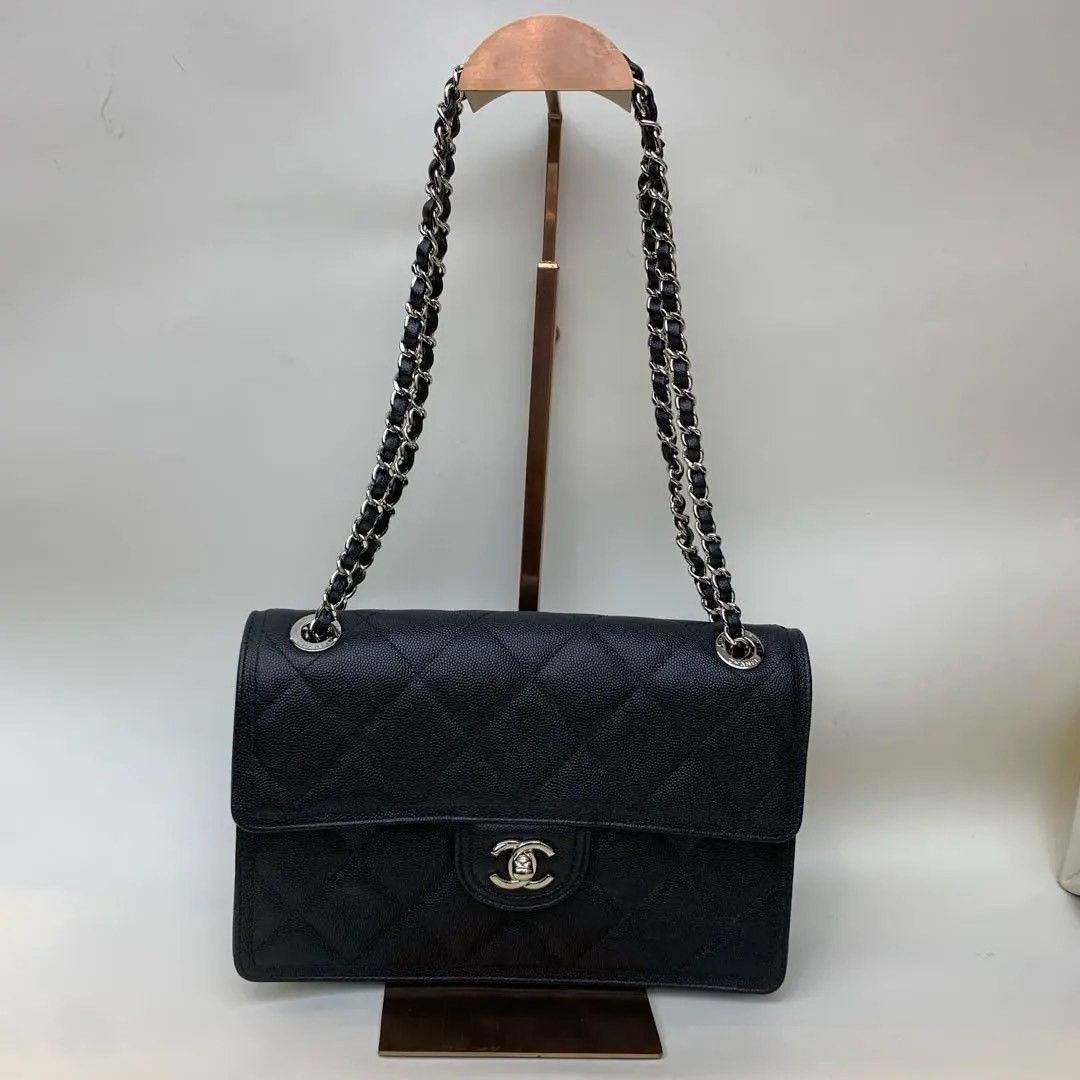 Chanel Pre-loved Bag Very good condition Size ONE SIZE - 1 Thumbnail