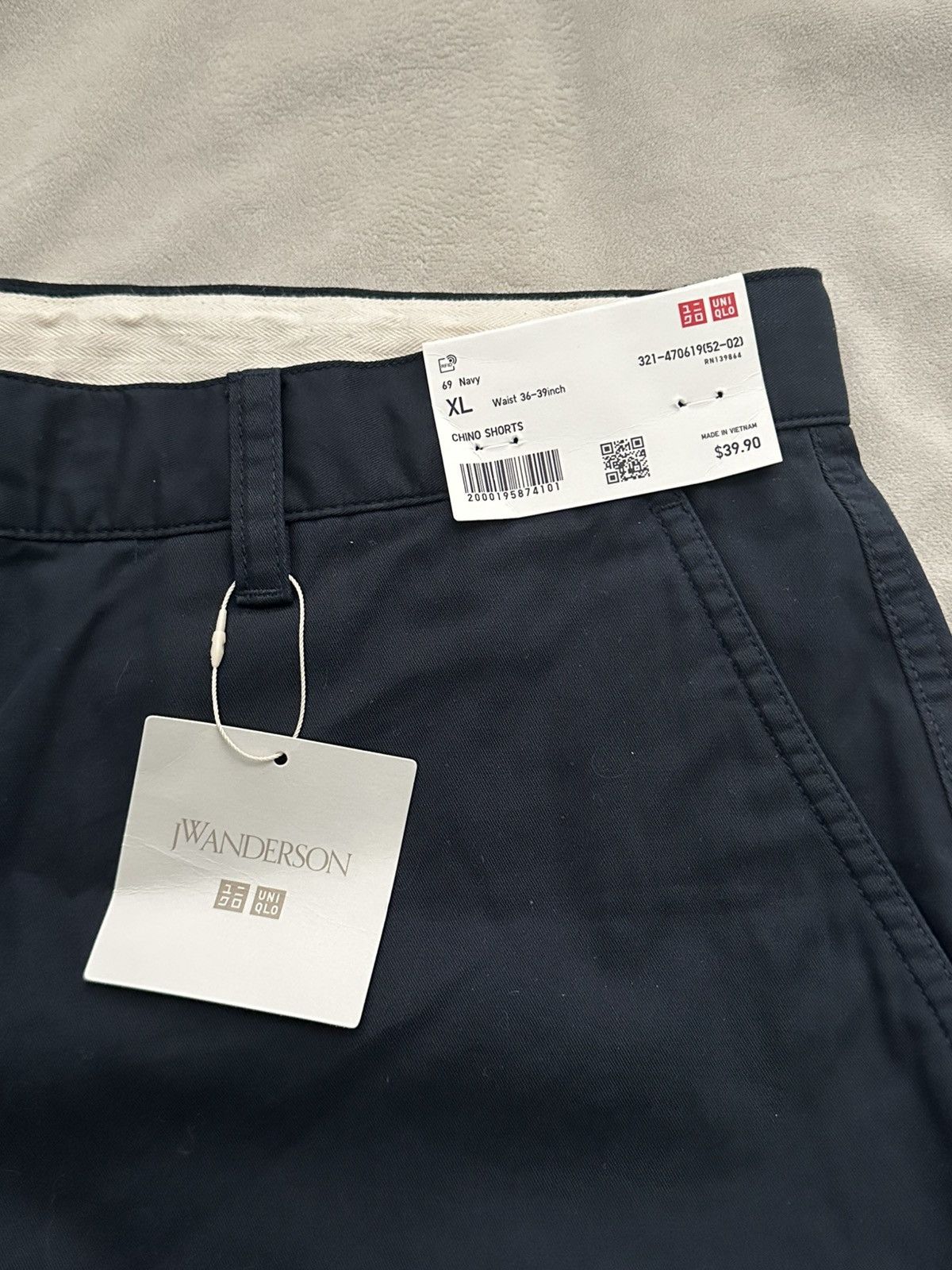 JW Anderson × Uniqlo JW Anderson Uniqlo Chino Shorts Size US 36 / EU 52 - 2 Thumbnail