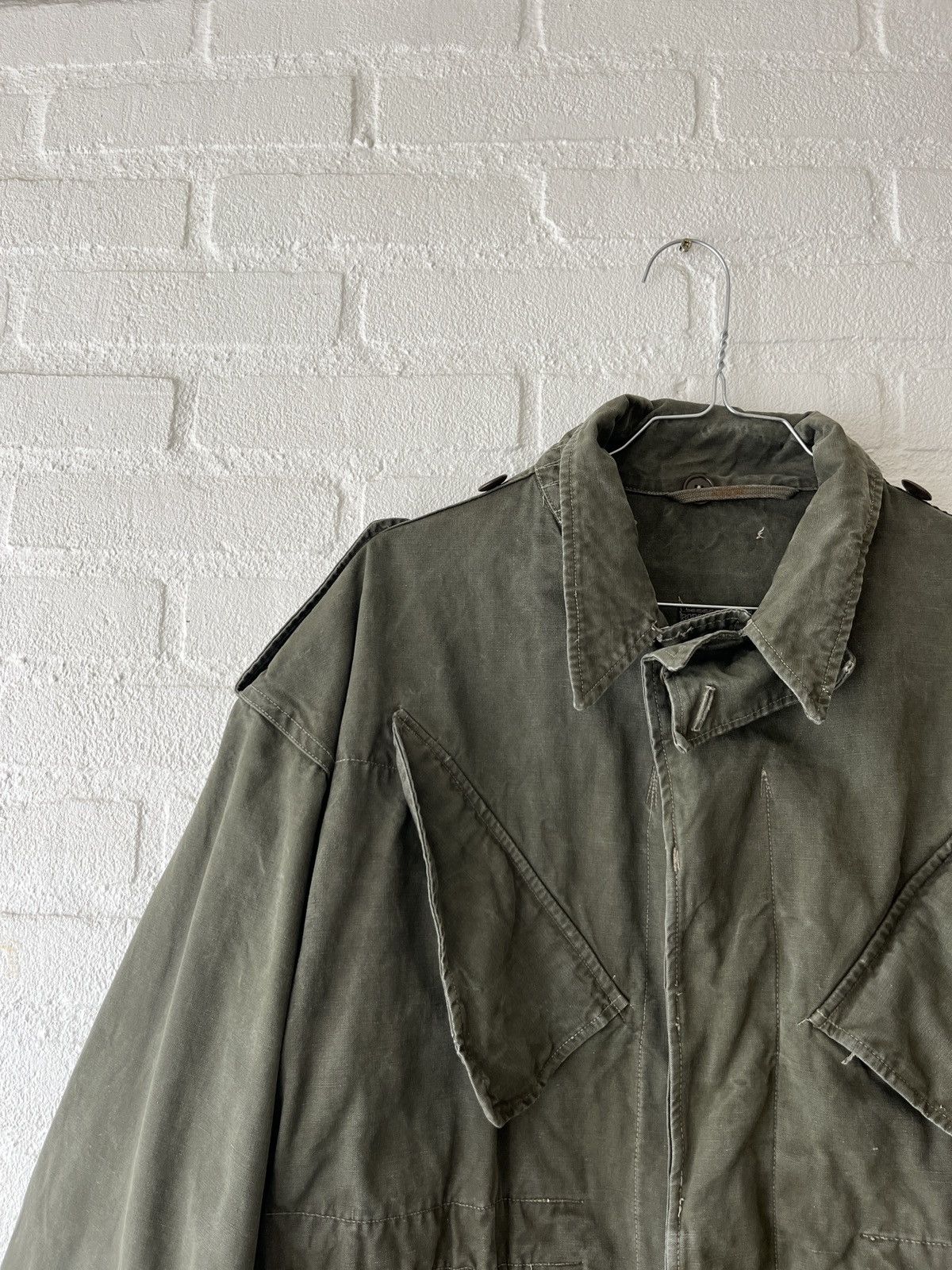 Vintage Vintage military army jacket 50s Size US M / EU 48-50 / 2 - 2 Thumbnail