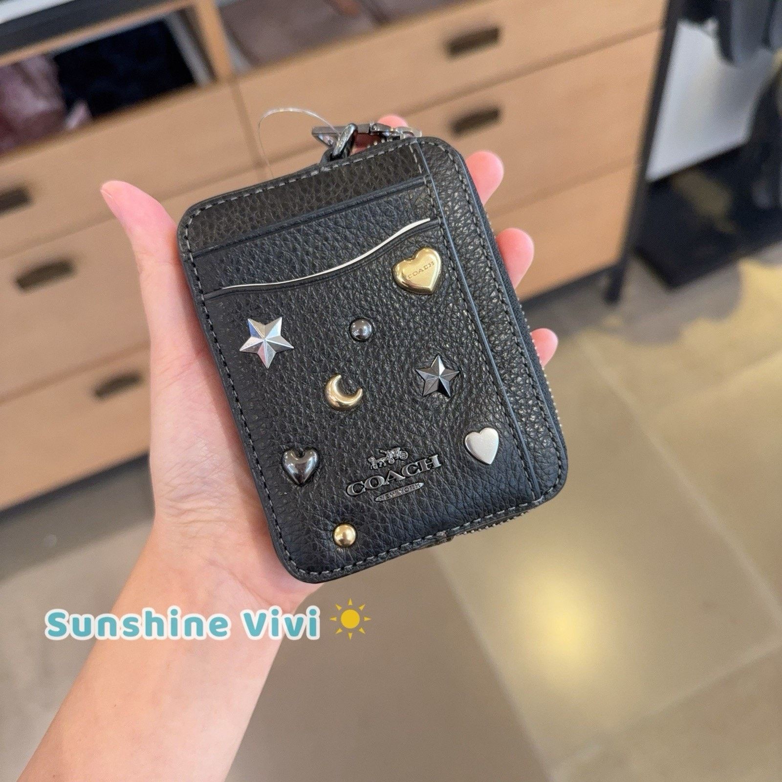 Coach NWT Coach Zip Card Case With Rivets CCO21 Leather Black Size ONE SIZE - 2 Thumbnail