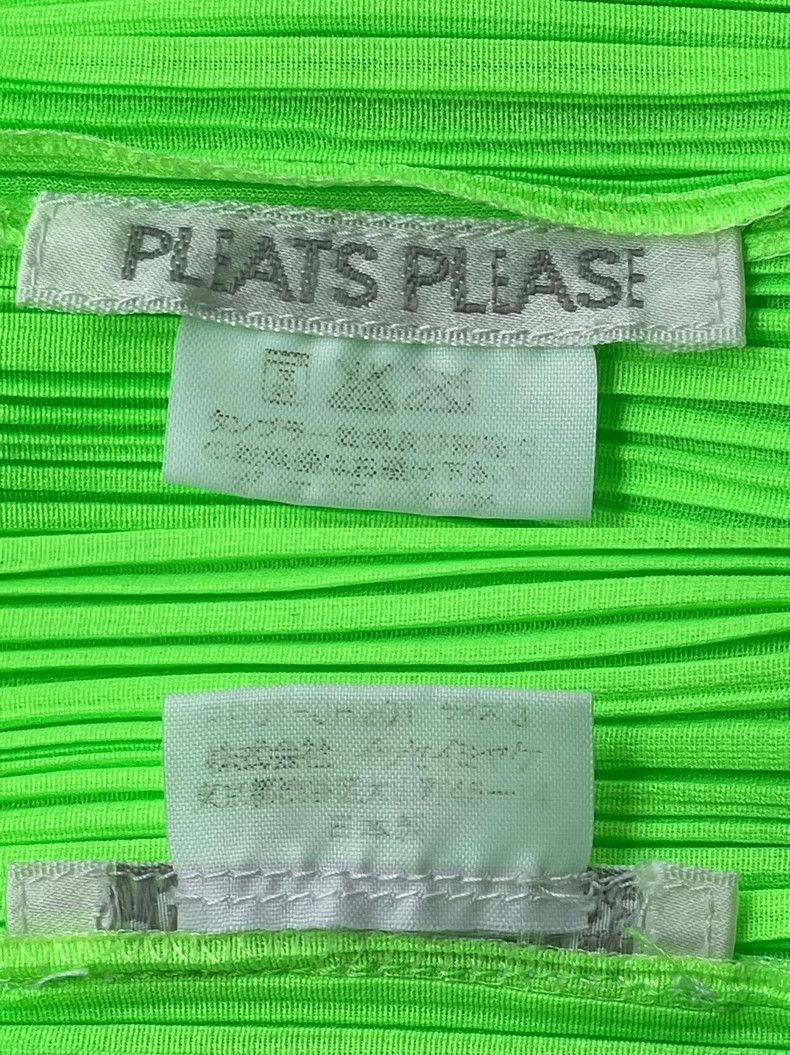 Issey Miyake Issey Miyake size:3 Fluorescent green pleated dress Size XS / US 0-2 / IT 36-38 - 4 Thumbnail