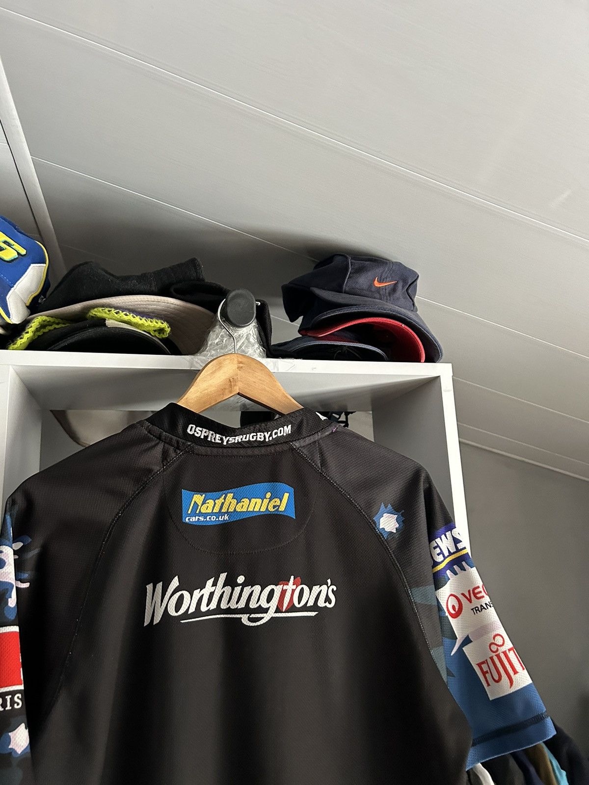 Other OSPREYS 2010/11 3RD RUGBY SHIRT jersey Size US M / EU 48-50 / 2 - 14 Thumbnail