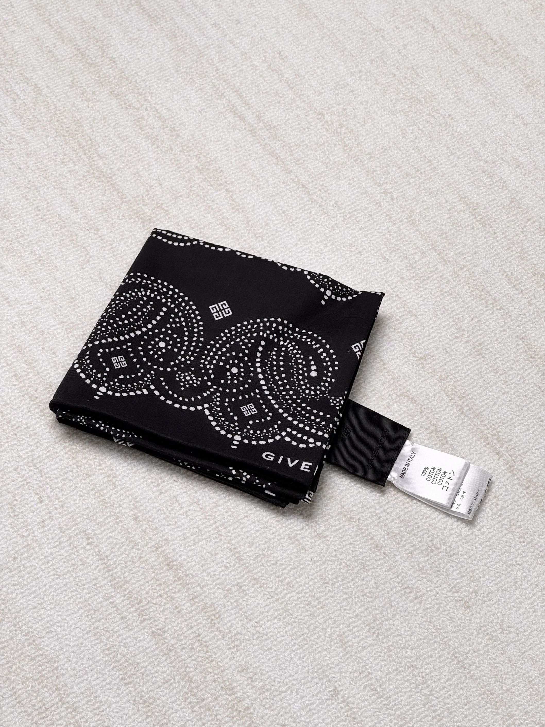 Givenchy UNWORN* GIVENCHY Printed Cotton Bandana In Black Size ONE SIZE - 2 Thumbnail
