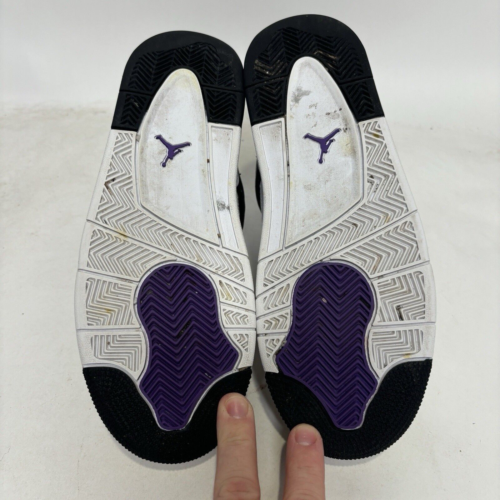 Jordan Brand Nike Air Jordan 4 Retro GS “Ultraviolet” 2024 Size US 8.5 / IT 38.5 - 7 Thumbnail