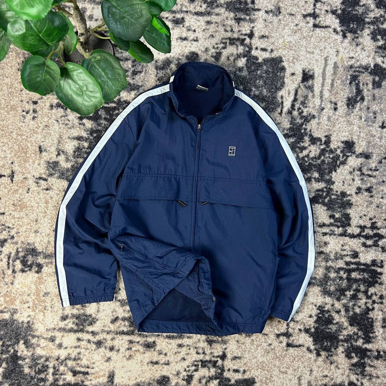 Nike Nike Court Vintage Y2K Mini Logo Light Jacket Size US L / EU 52-54 / 3 - 1 Thumbnail