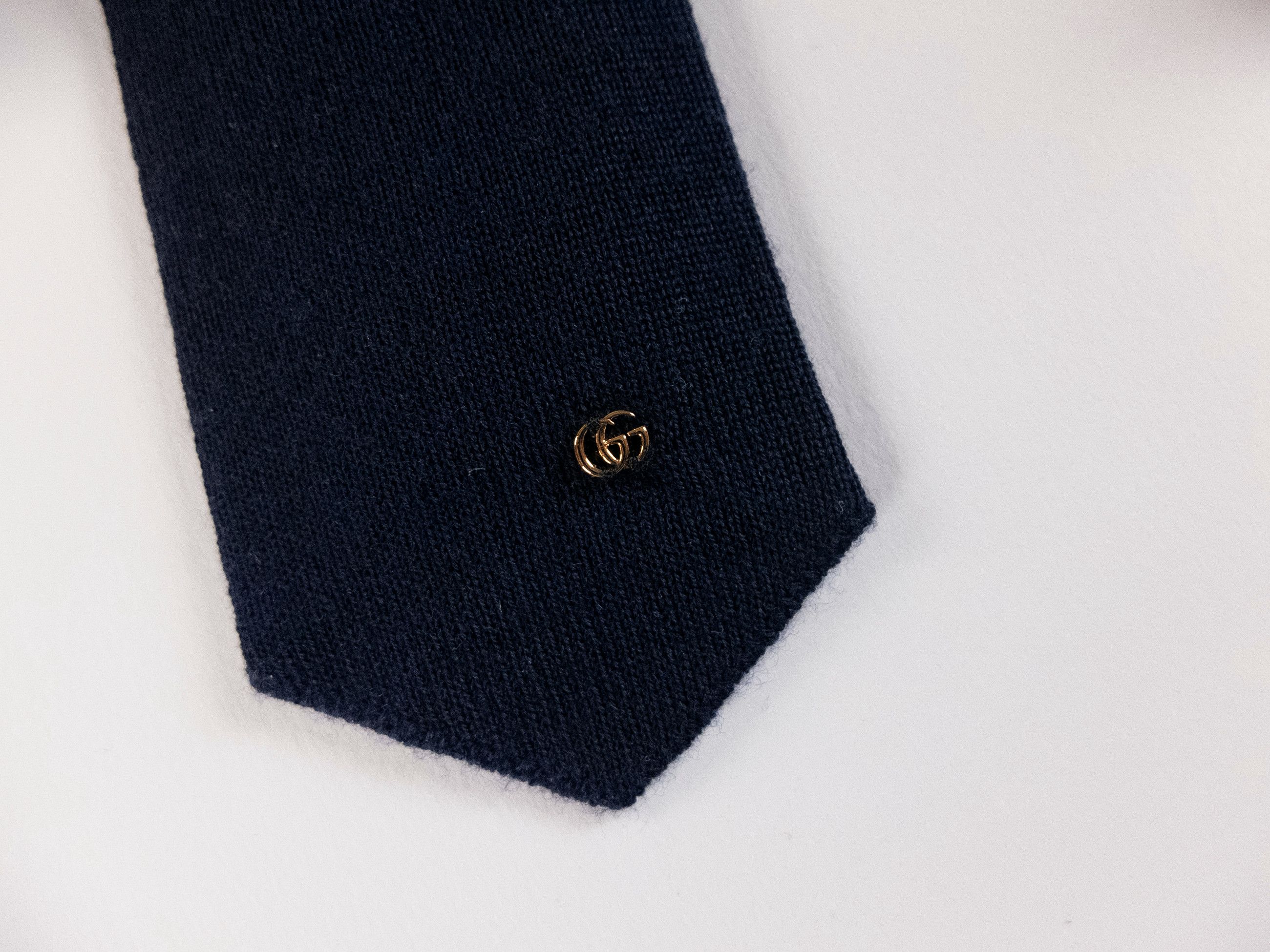 Gucci GUCCI solid navy blue skinny knit wool tie NWT authentic Size ONE SIZE - 2 Thumbnail