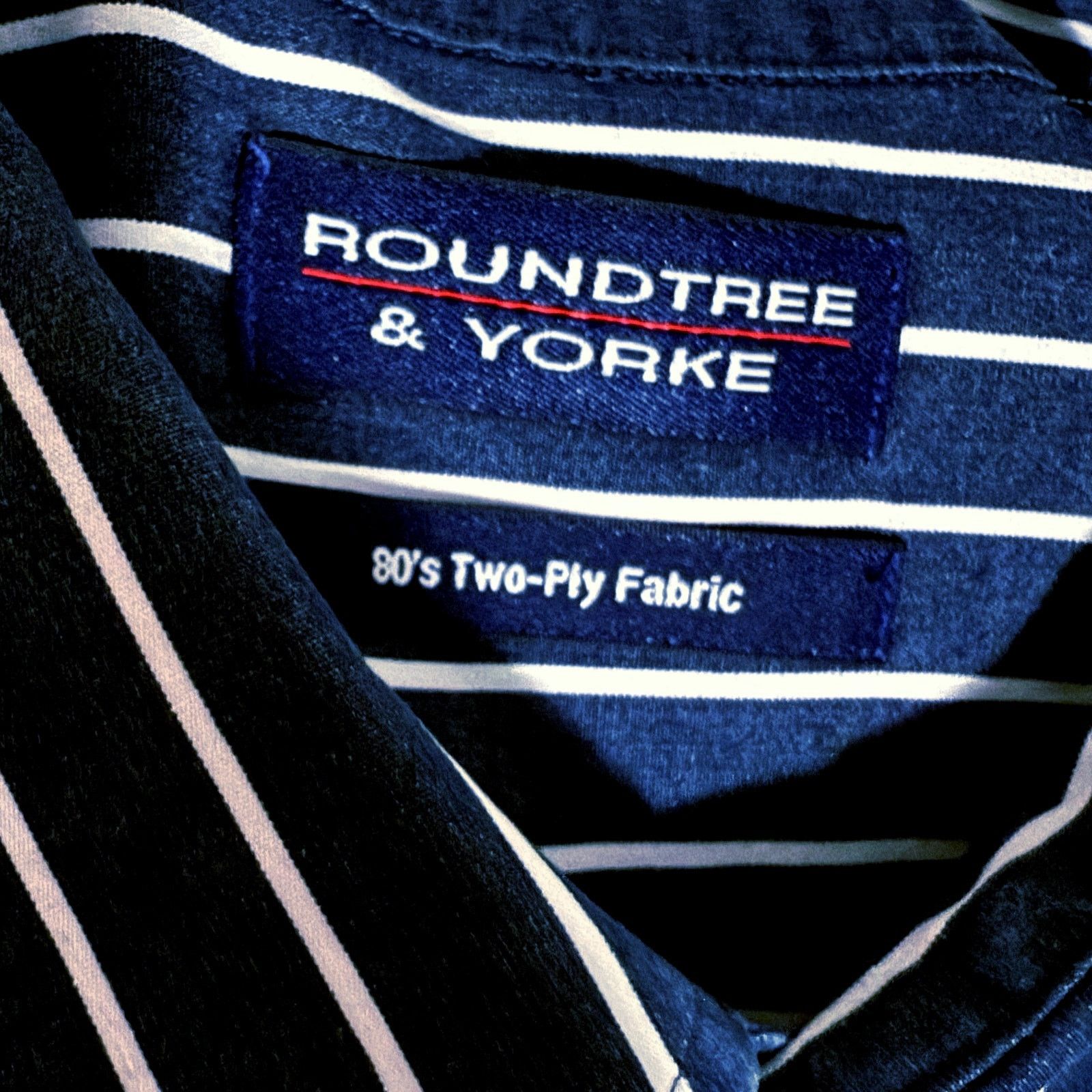 Roundtree & Yorke Roundtree & Yorke men’s dress shirt size L dark blue stripe Size US L / EU 52-54 / 3 - 3 Thumbnail